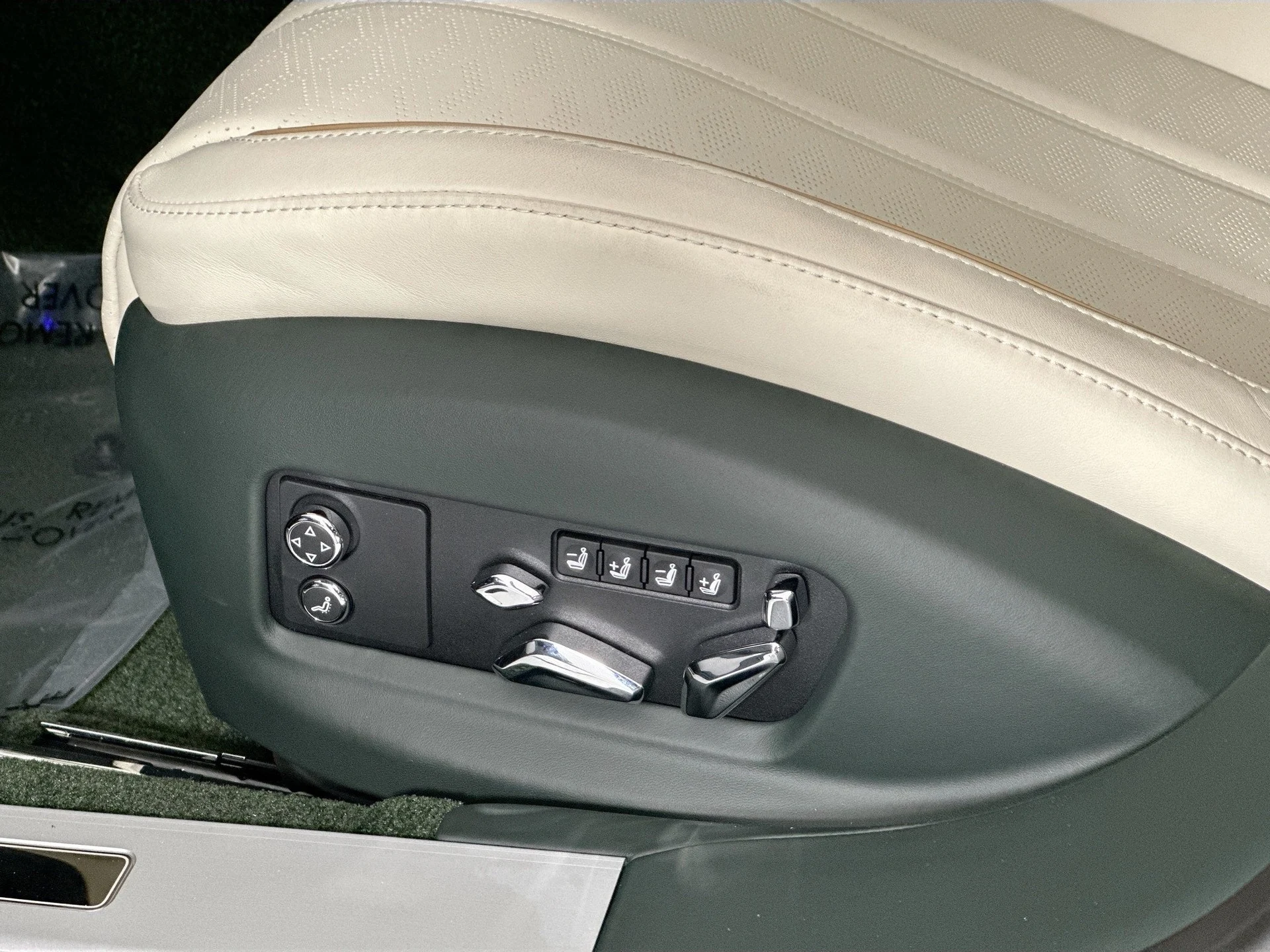 mph016_3565316450_17_30422b3f54