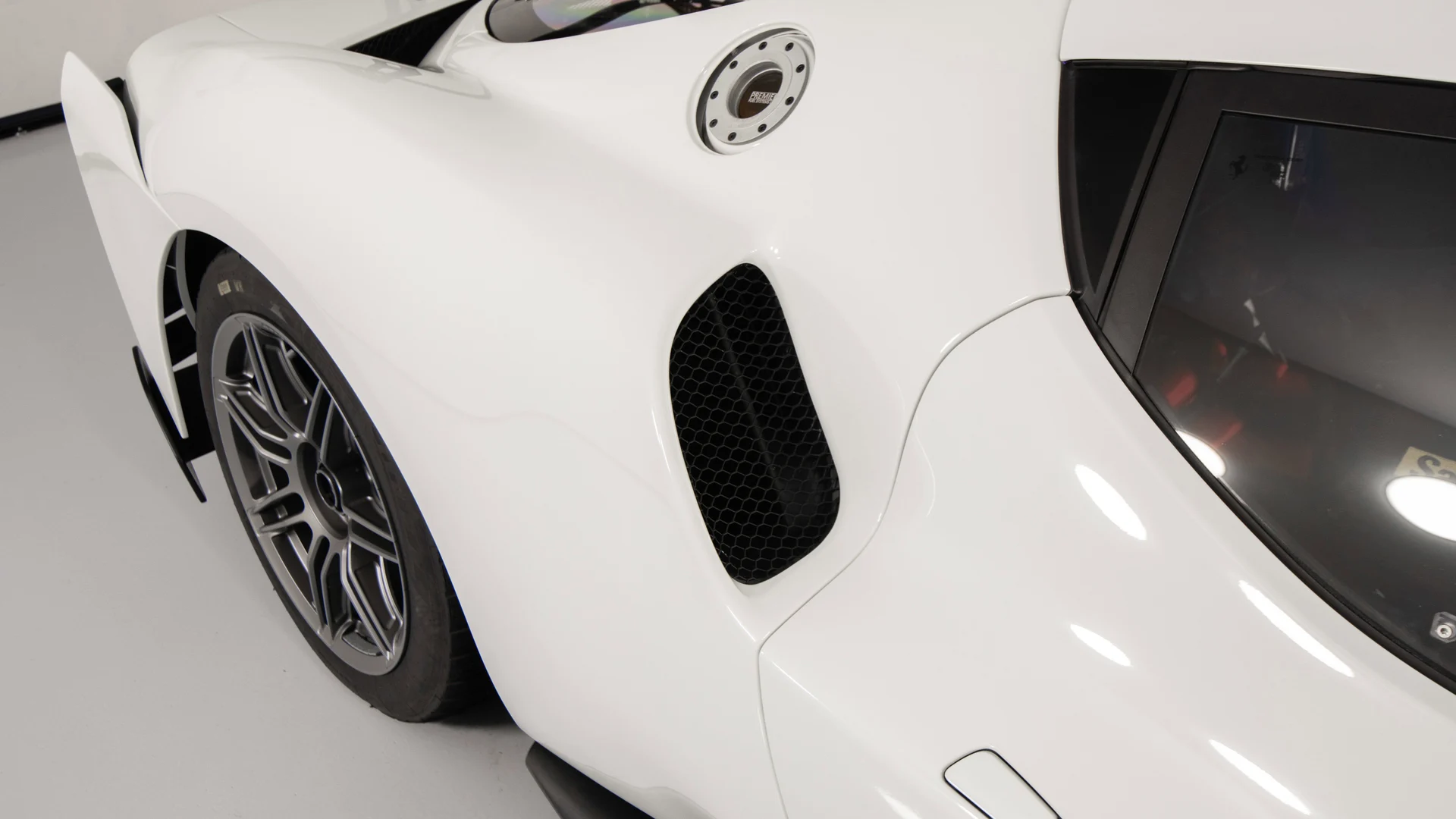 mph016_3568452008_1e50ba8673a2442c96f510ab989bd1a9_39a22b7057