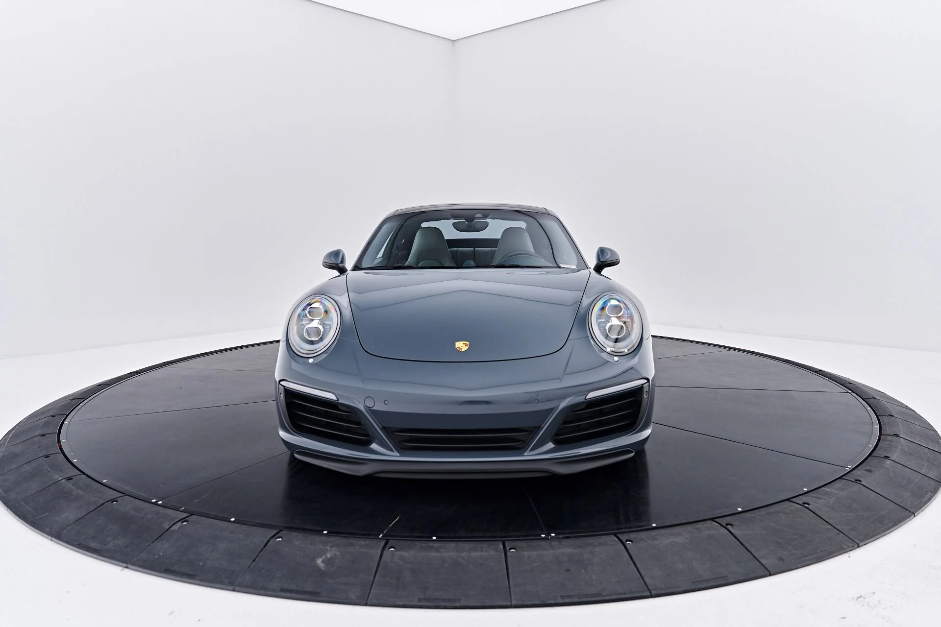 mph016_3568468335_Used_2017_Porsche_911_Carrera_4_S_1789697852_d44cabc839