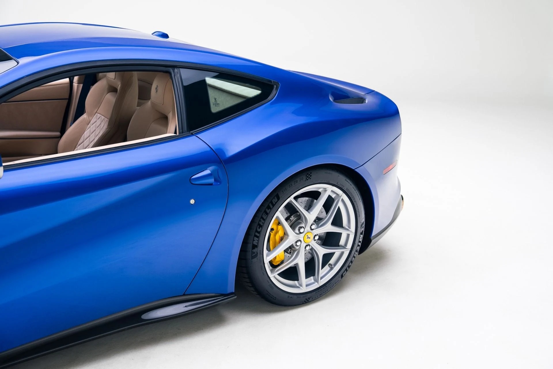 mph016_3573381458_Used_2016_Ferrari_F12berlinetta_1784927197_9e587e05bd