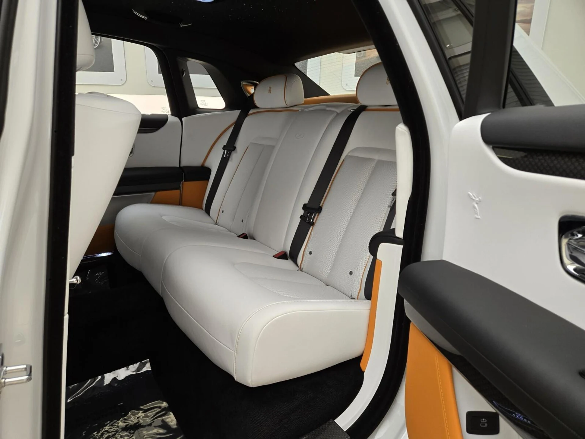 mph016_3573719320_New_2025_Rolls_Royce_Ghost_1753162874_622e27145d