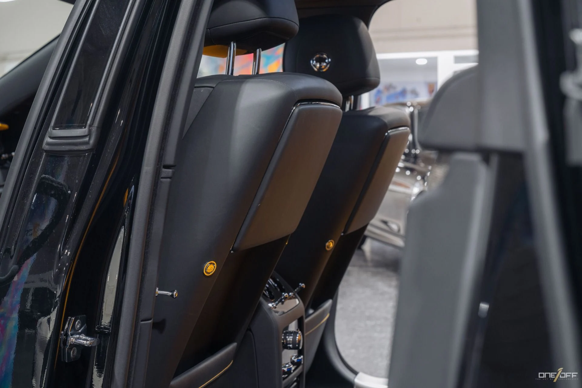 mph016_3578649903_Used_2022_Rolls_Royce_Black_Badge_Ghost_FULL_Urban_Design_Carbon_Kit_477_K_MSRP_Starlight_1759778193_183afabc5a