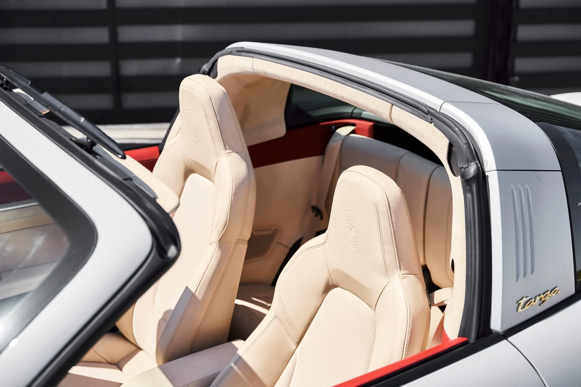 mph016_3579417458_Used_2021_Porsche_911_Targa_4_S_1774544021_419c563724