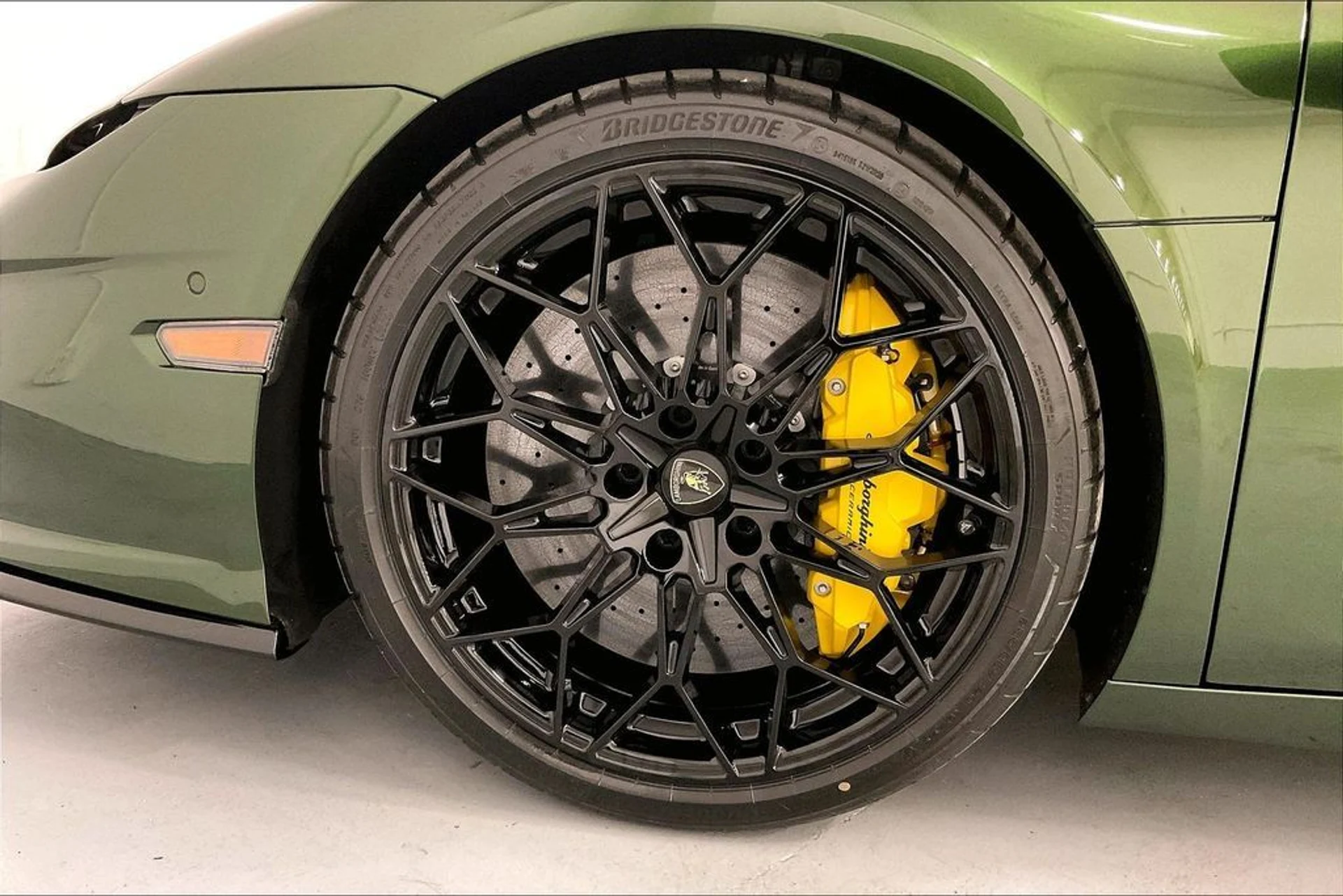 mph016_3580965843_8a1ef211440db54b83e20e7648082d5ex_d47d379d35