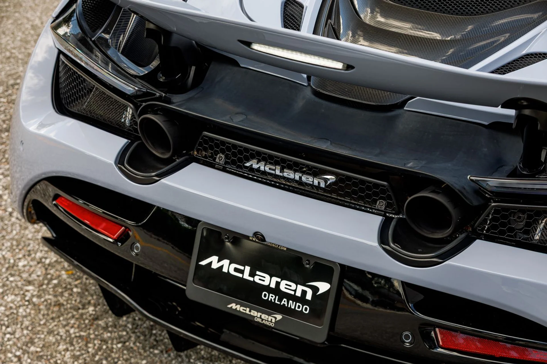 mph016_3582056047_598_p17_l_616284cec5