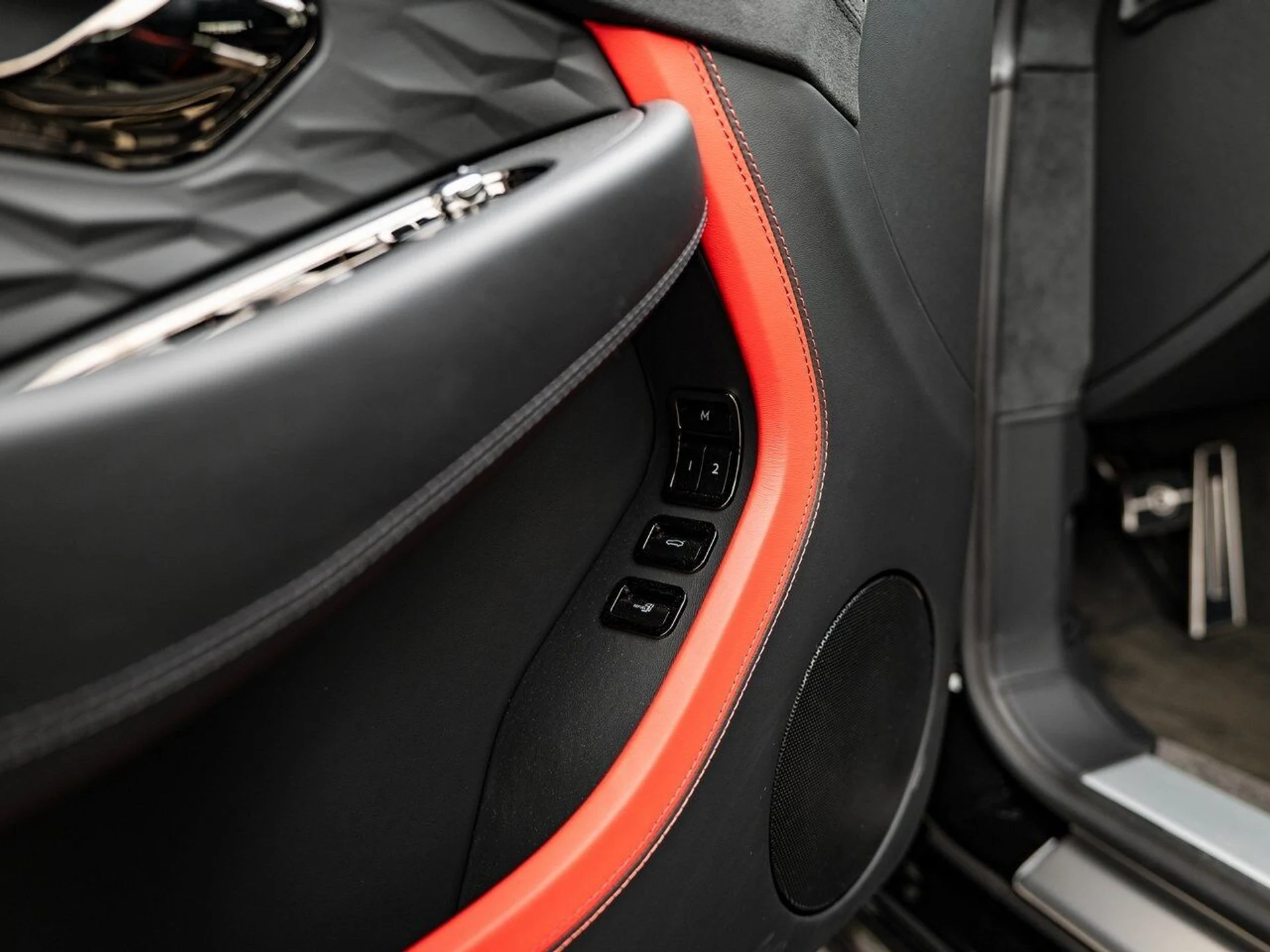 mph016_3582177032_8158229469095a42a529b0851f5e732cx_2a783fe723