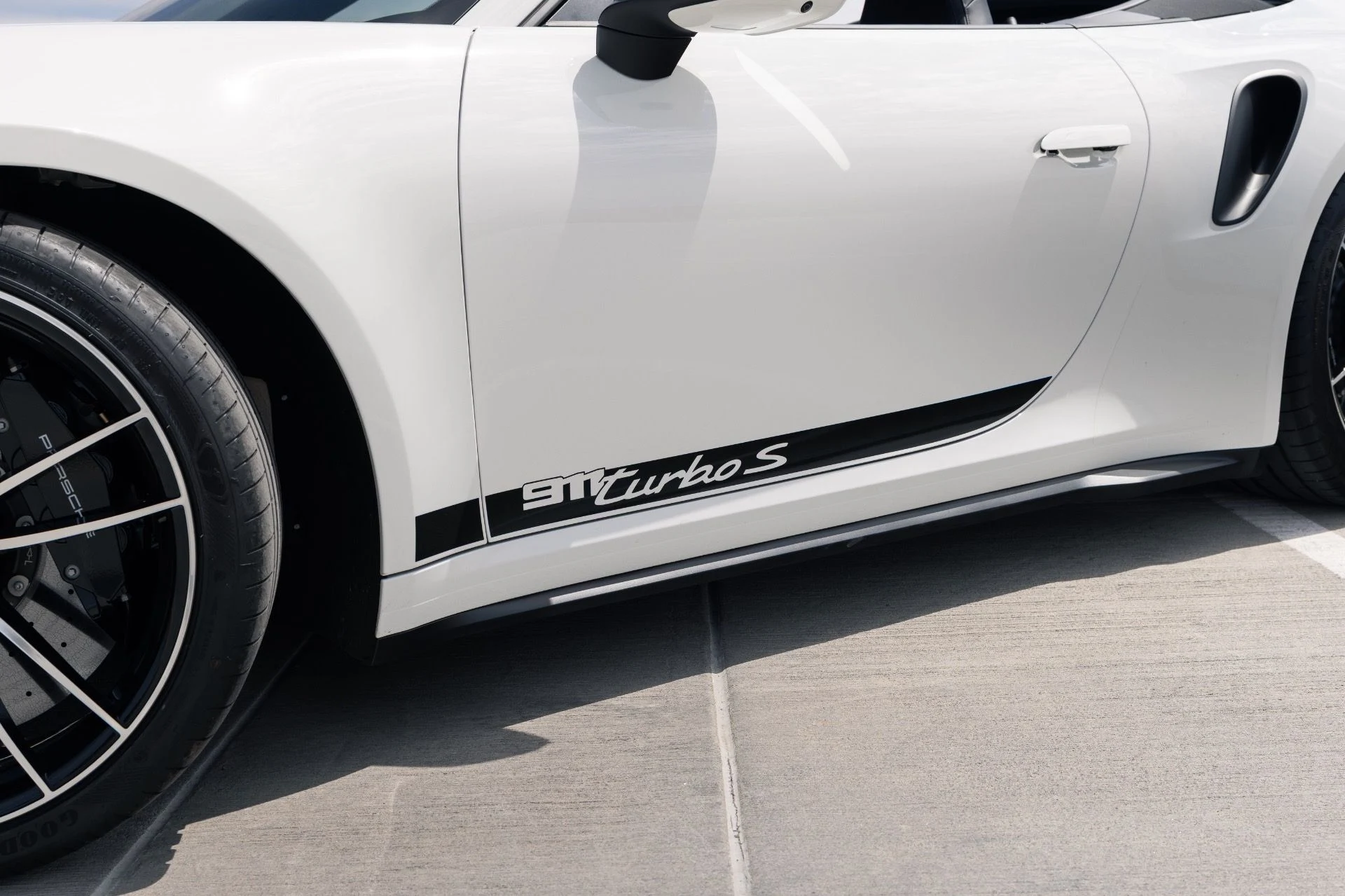 mph016_3597518559_Used_2025_Porsche_911_Turbo_S_1776200682_07d3781d41