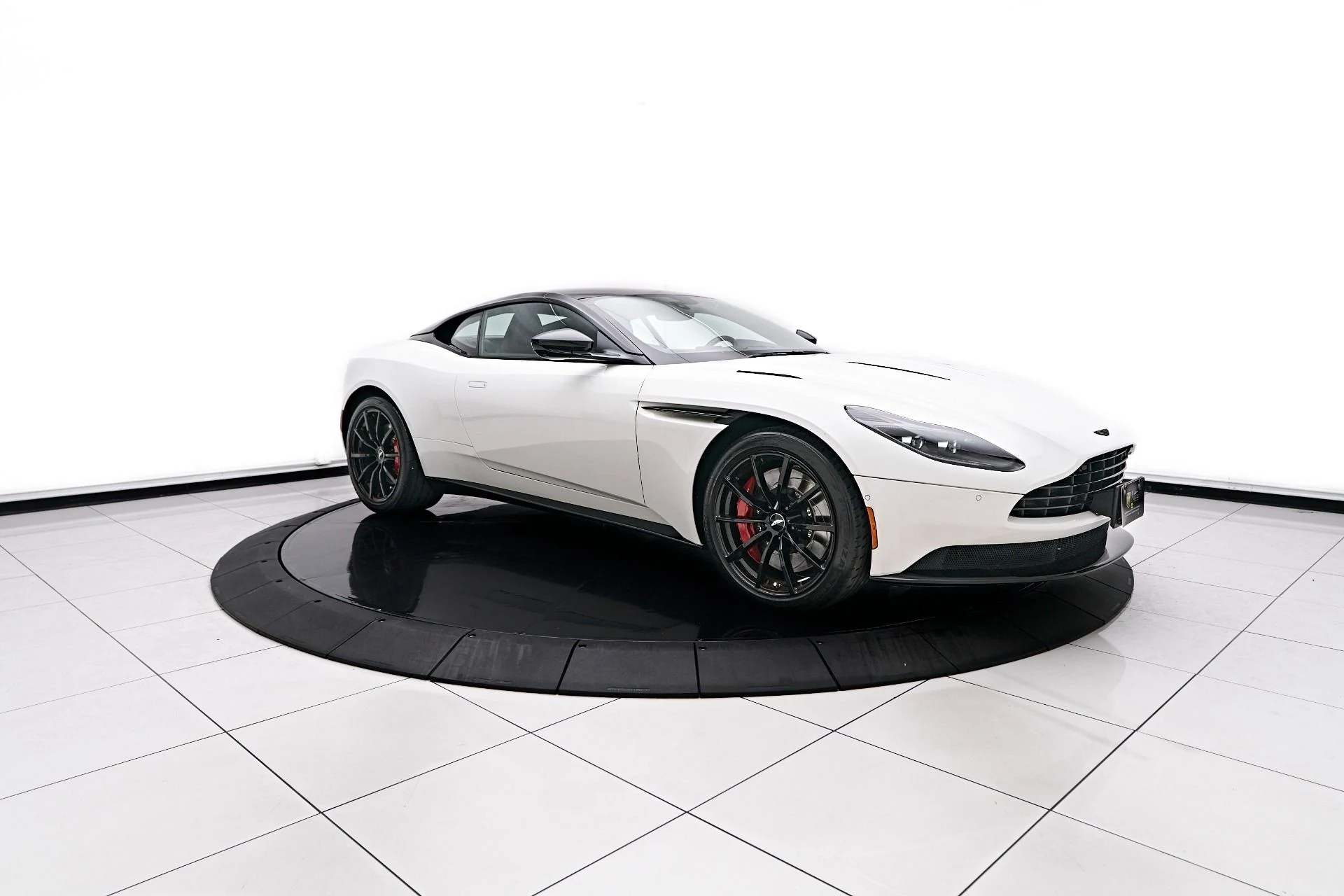 mph016_3598954553_Used_2020_Aston_Martin_DB_11_AMR_1756239337_7ca3ba6cdc