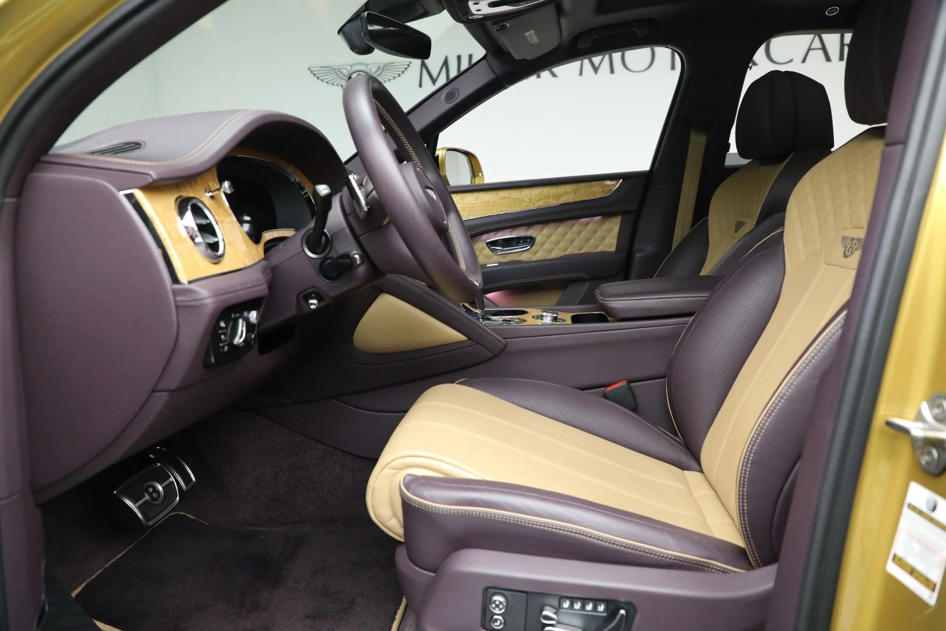 mph016_3605874469_Used_2022_Bentley_Bentayga_Speed_1761593261_73febdaf7f