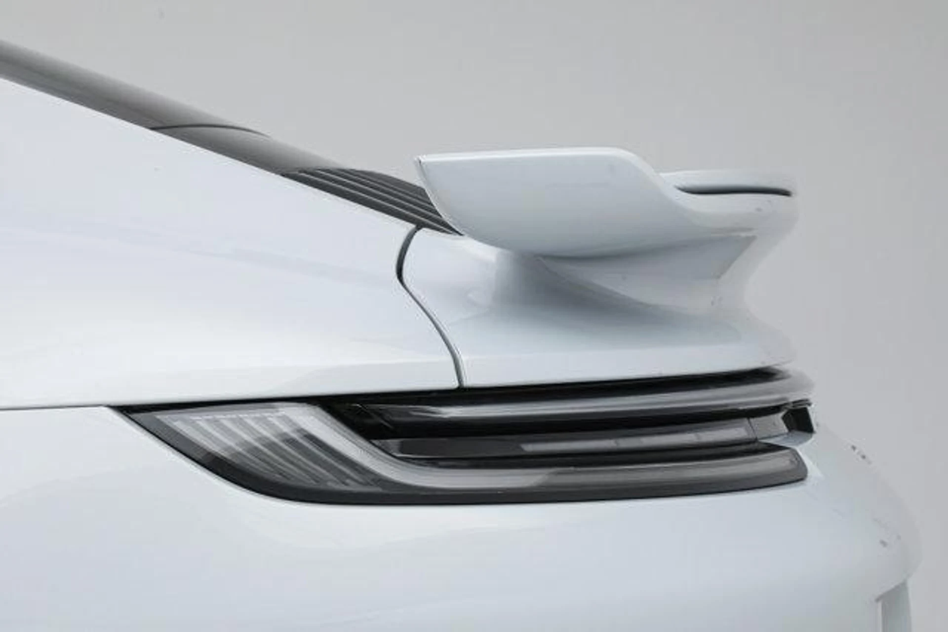 mph016_3607336542_c_Dl_T_Jrh_VH_2_N93_Vf_Vz_Ny_T_Mt_A_Pn_8_406e405a68