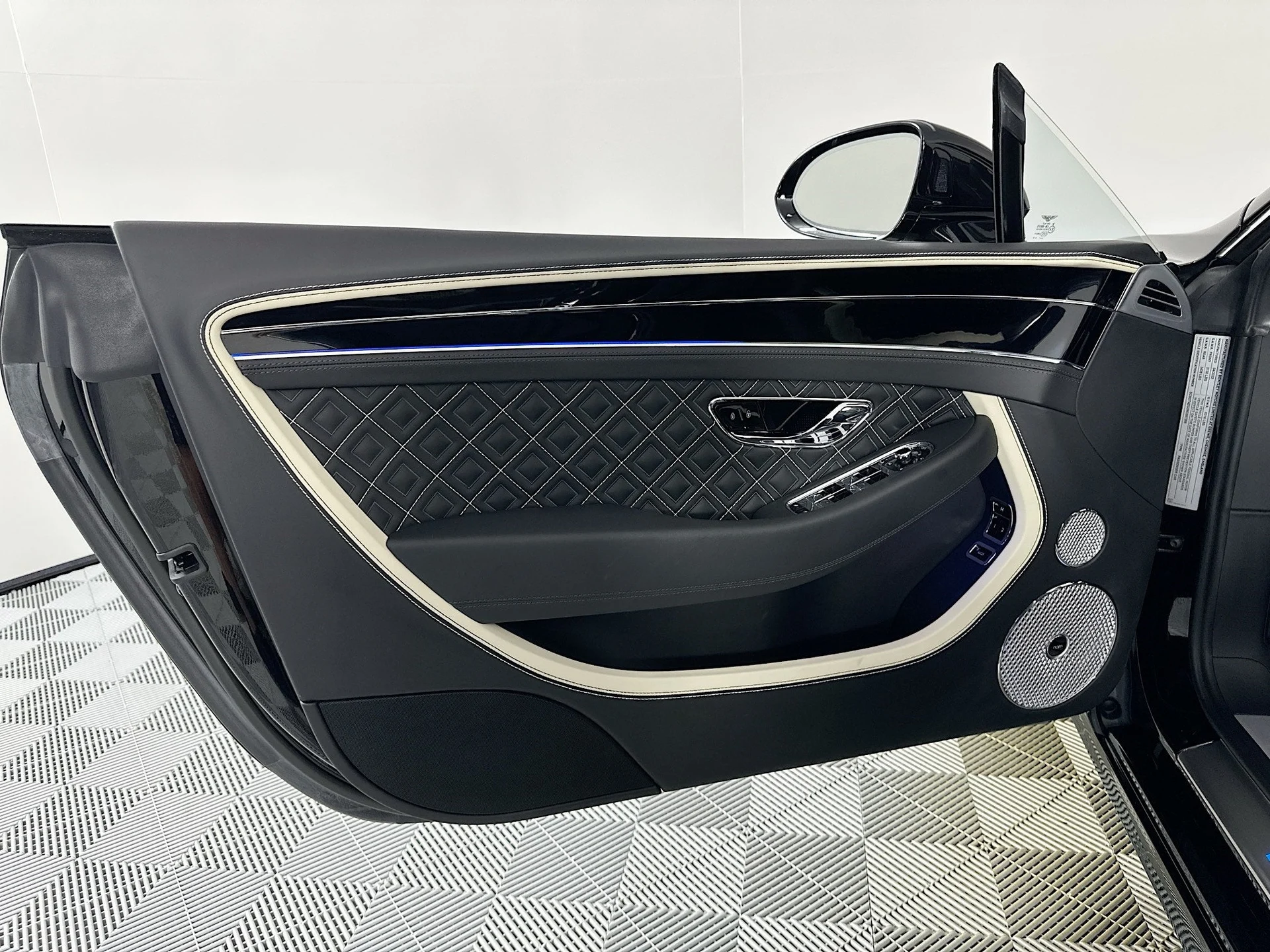 mph016_3628284040_17_8f0e66ed04