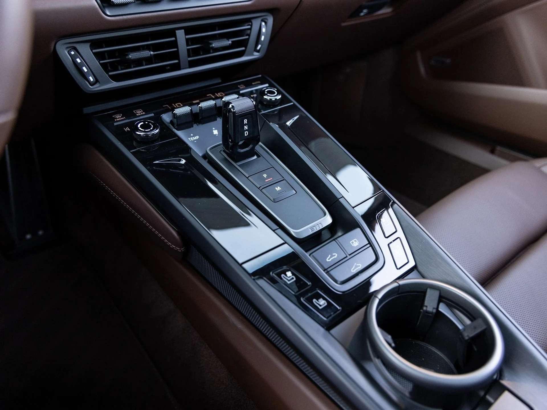 mph016_3631542579_17_63d8fff178