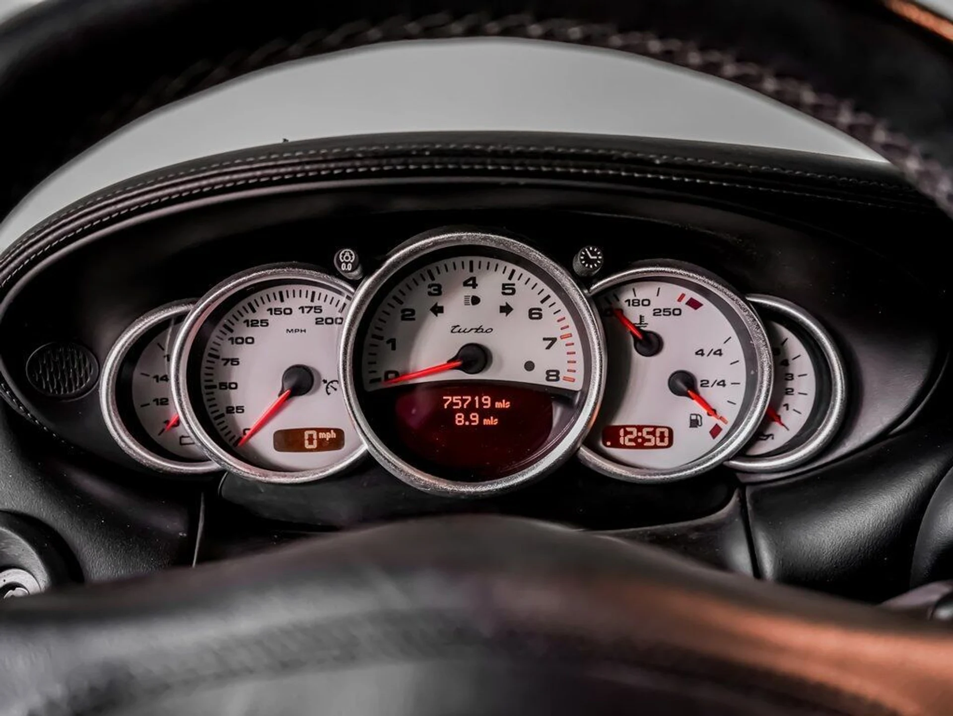 mph016_3639708476_069ea5229a49f94fef669d792ddd3fe7_d6c60550e3