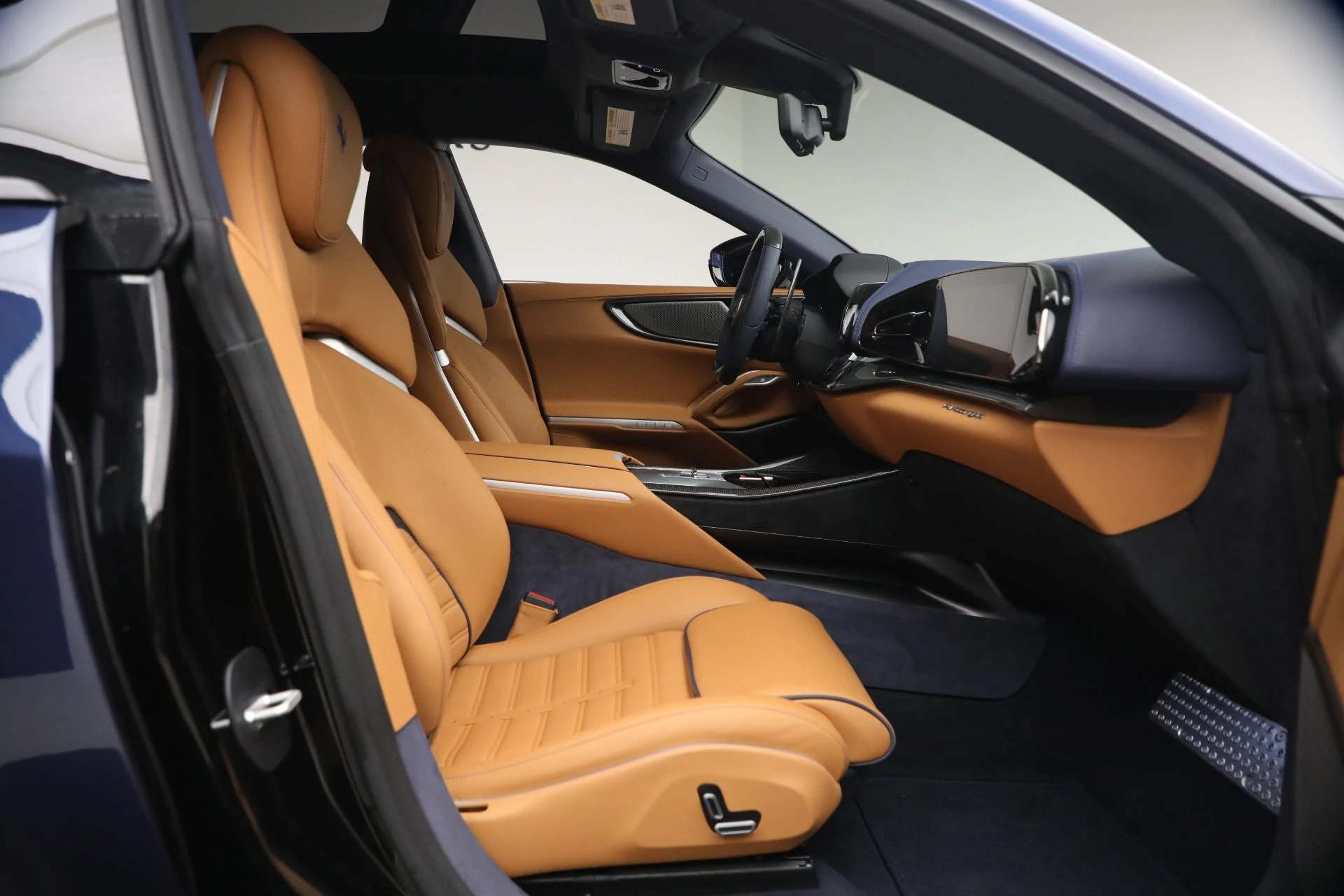 mph016_3640163129_Used_2025_Ferrari_Purosangue_1773254154_9c255a41f5