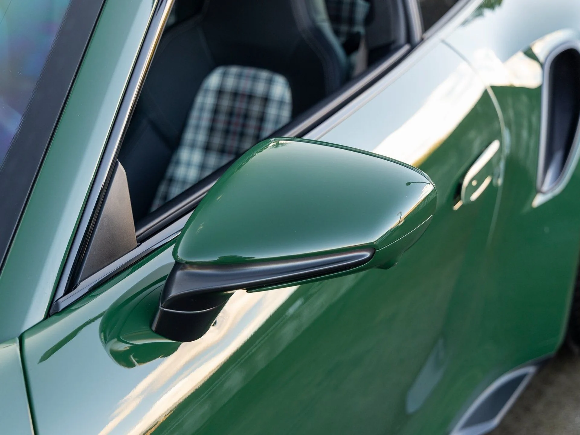 mph016_3641905676_17_2f12a15c11