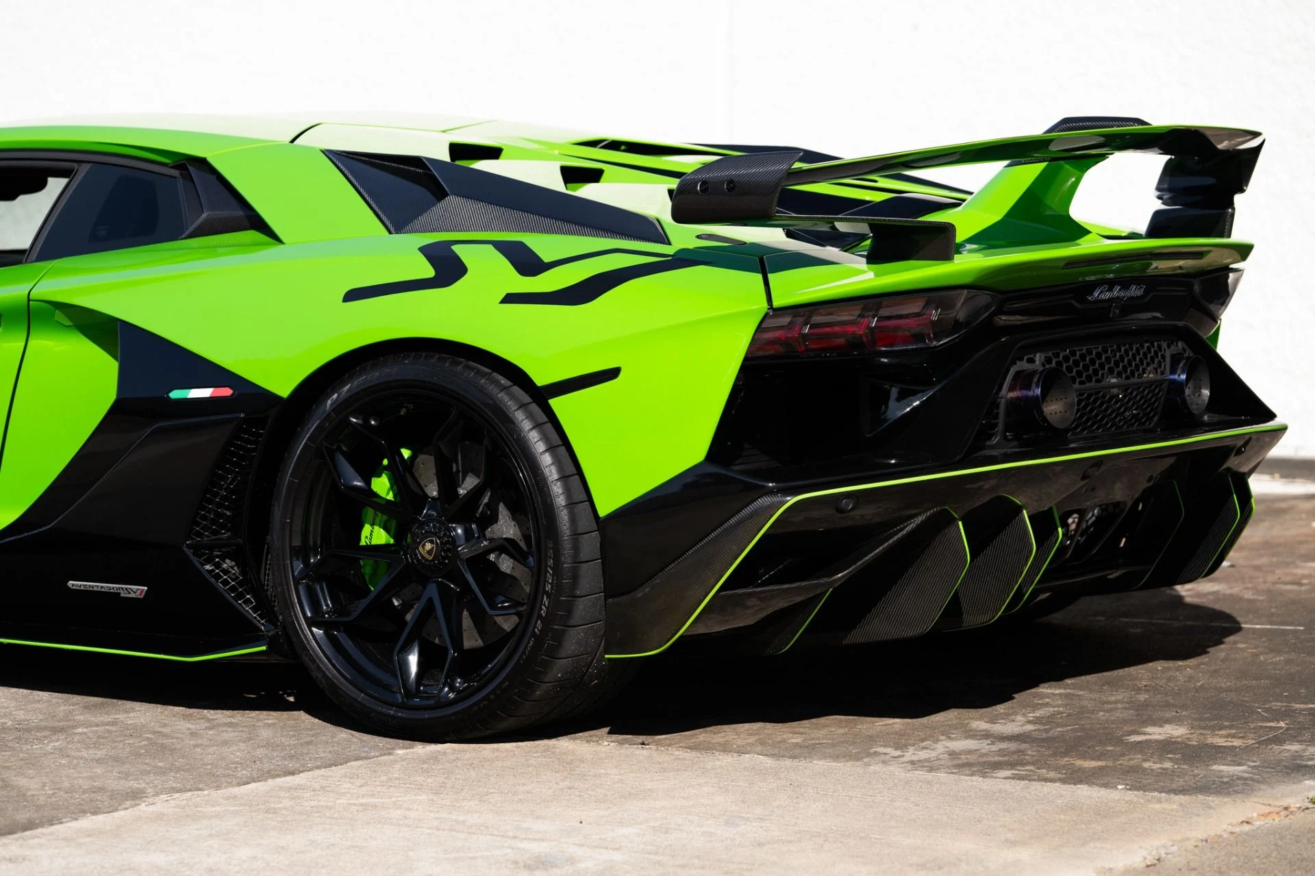 mph016_3643528507_Used_2019_Lamborghini_Aventador_LP_770_4_SVJ_1771431359_a92919f529