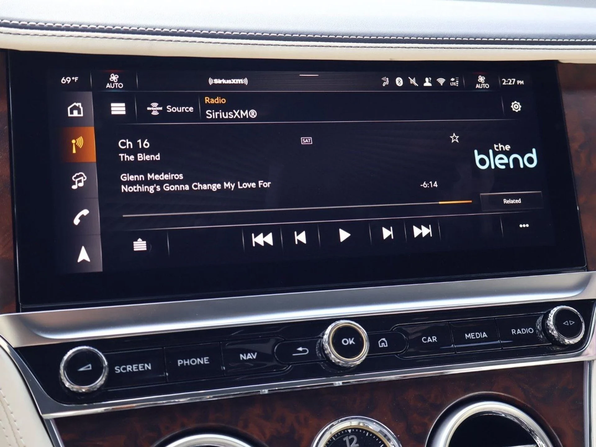 mph016_3645651091_0d0b31a60065415150a85c23ac70d20ax_fc14a63225