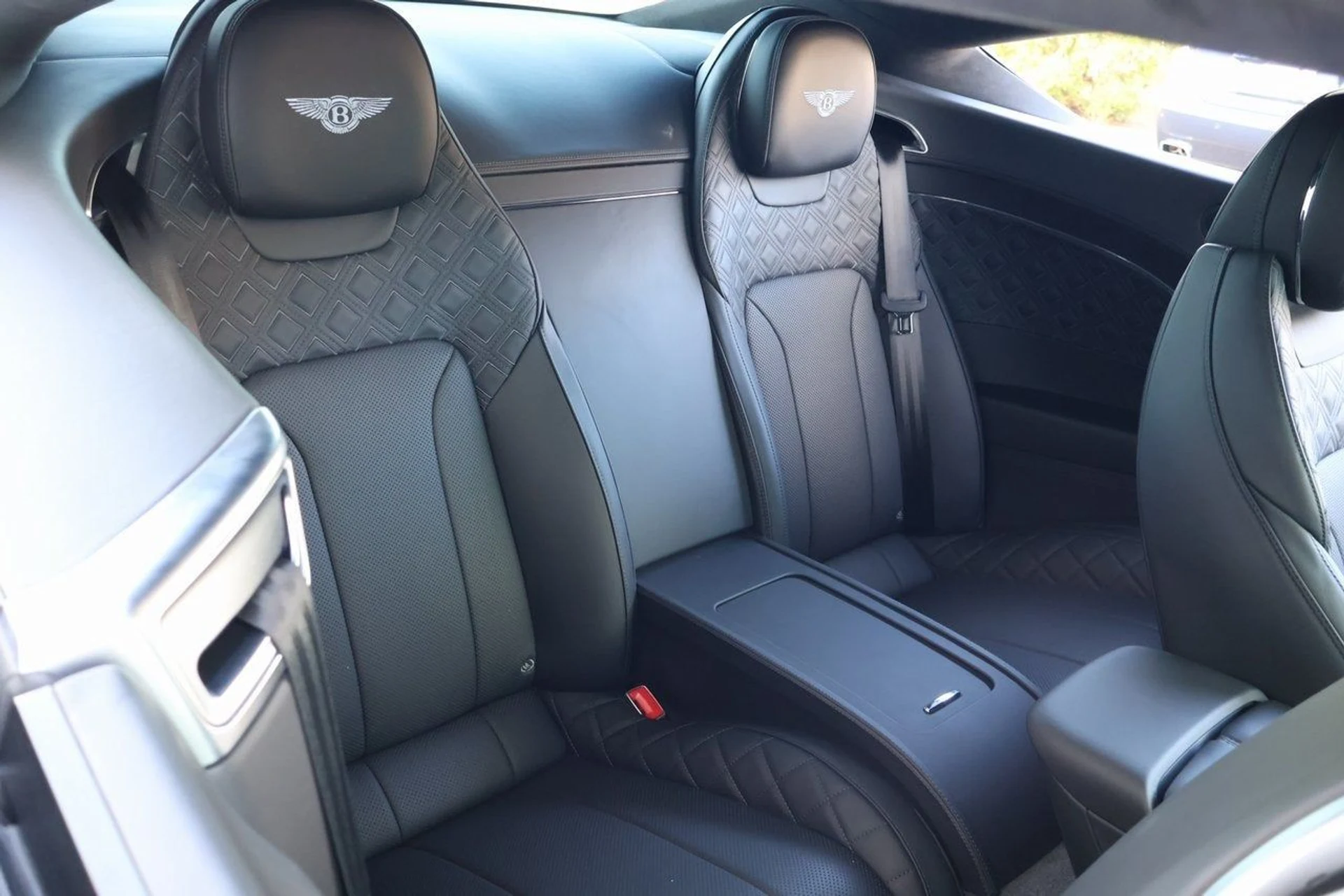 mph016_3654551551_17_0cc00a3374