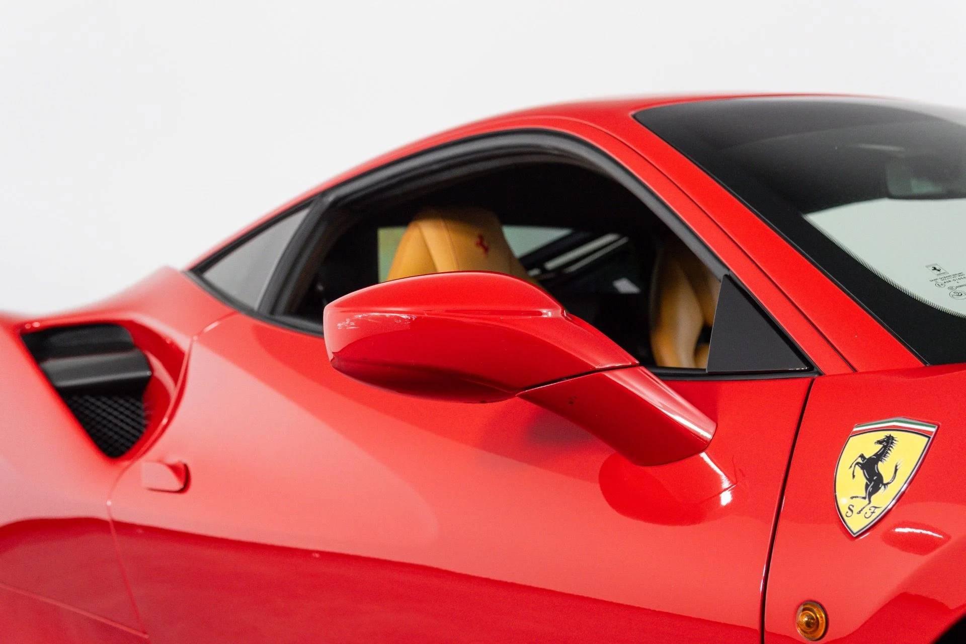 mph016_3655836433_Used_2017_Ferrari_488_GTB_1781727340_b7c745b839