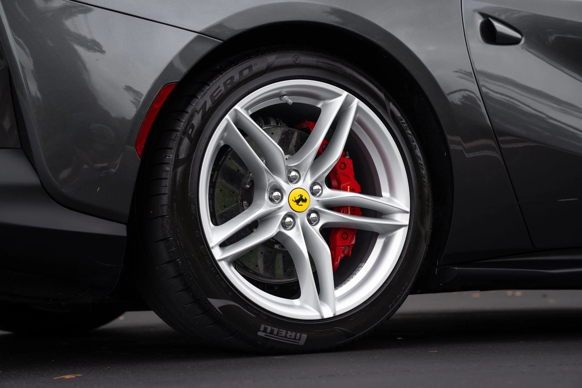 mph016_3663006469_Used_2022_Ferrari_812_GTS_1768275128_288fe63e35