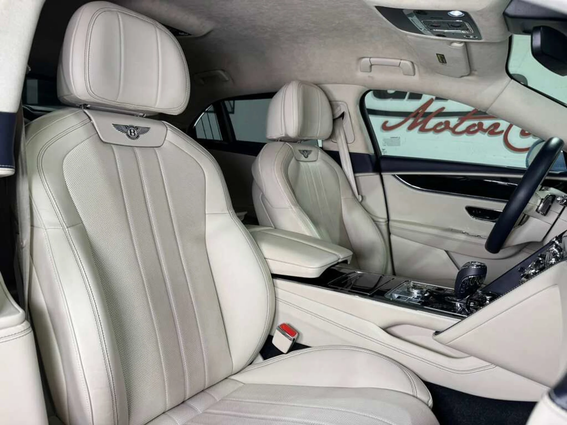 mph016_3667926196_e049b429ea25475aa3ce9b221a58ad41_baa7641fa5