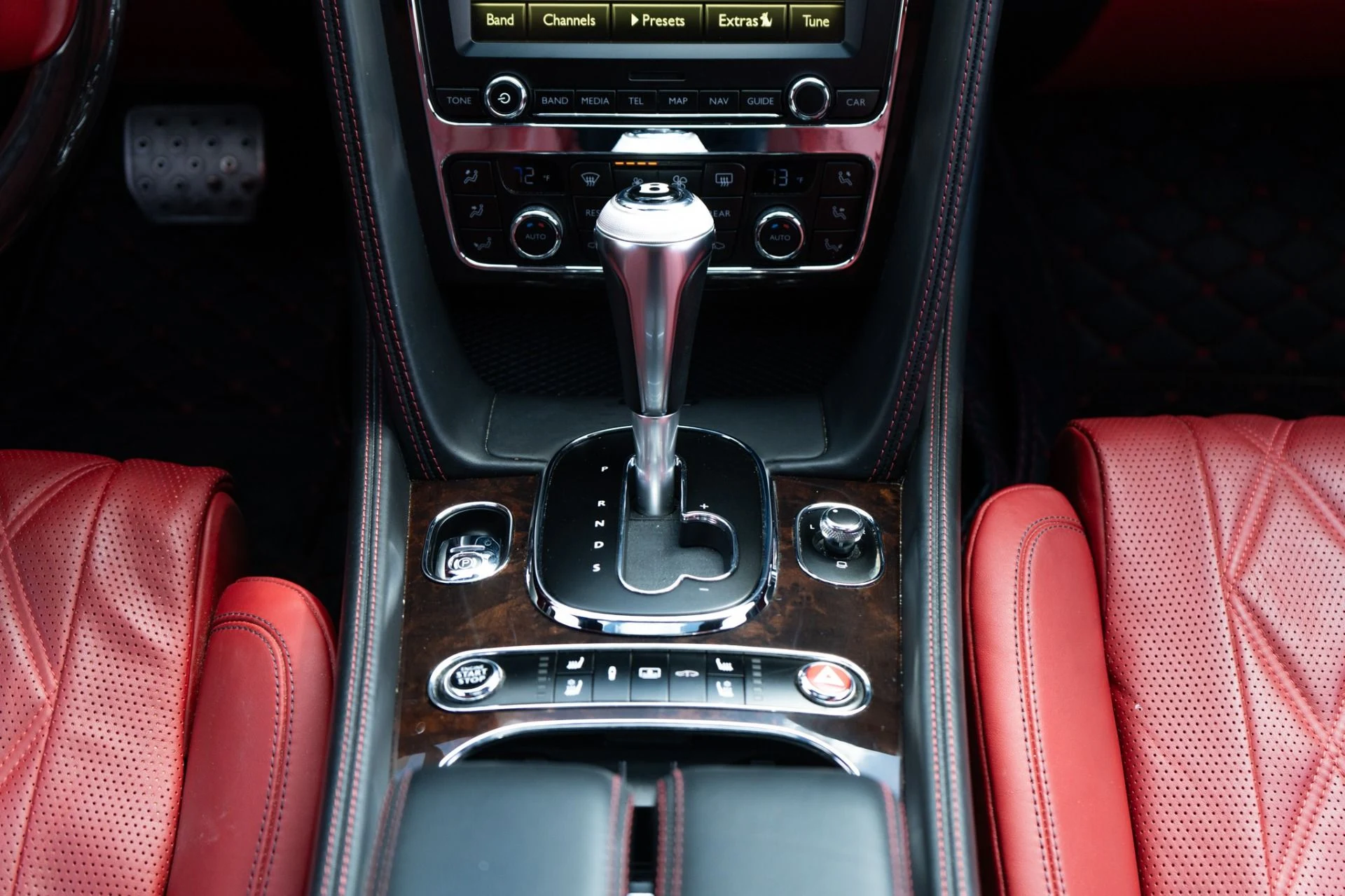 mph016_3678978800_Used_2016_Bentley_Flying_Spur_W12_1760989629_82427fada7
