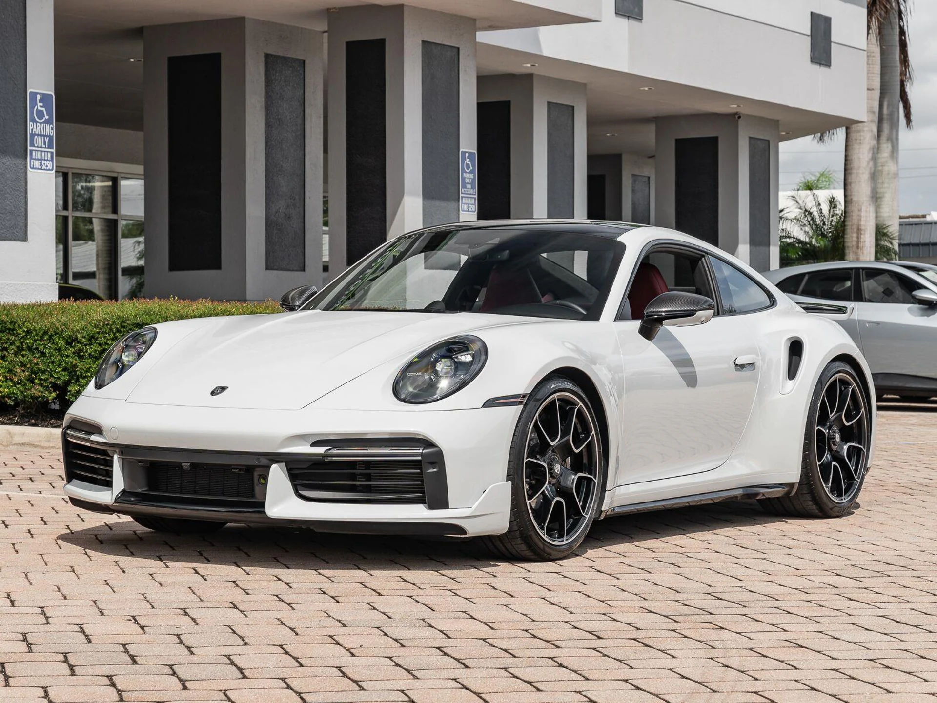mph016_3680878806_Used_2023_Porsche_911_Turbo_S_1790111616_0114d059b8