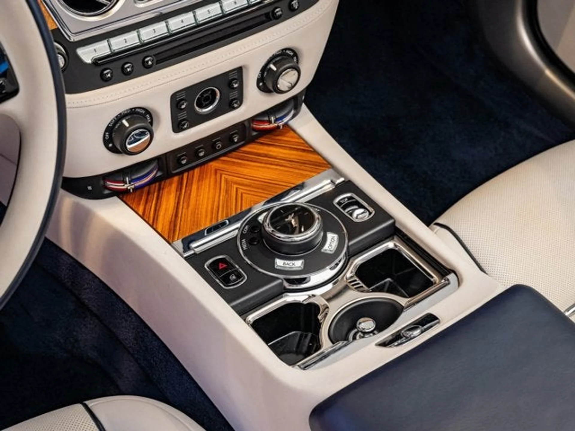 mph016_3686015127_17_1abbf82d57