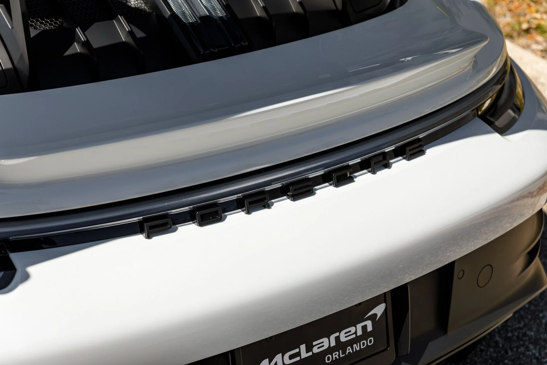 mph016_3701247330_645_p17_l_6345d42c55