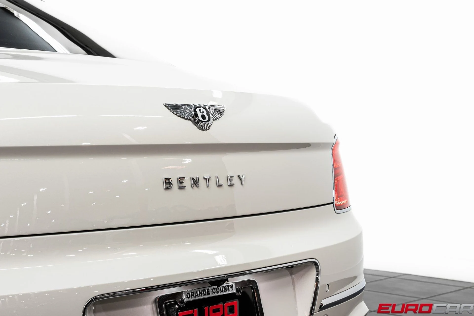 mph016_3708528632_image_17_c468e21cd0