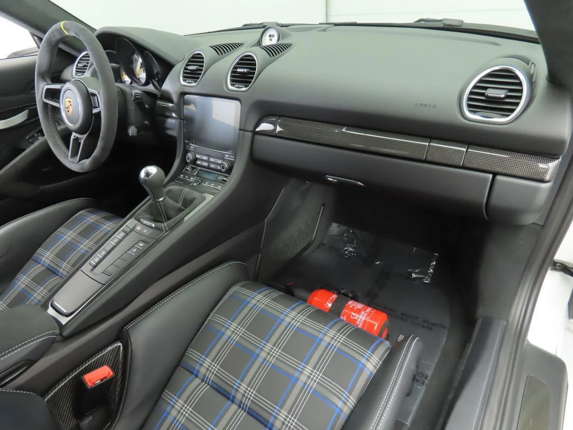 mph016_3719918654_used_2020_porsche_718_cayman_gt4coupe_8119_22982883_17_1024_fc125a6430