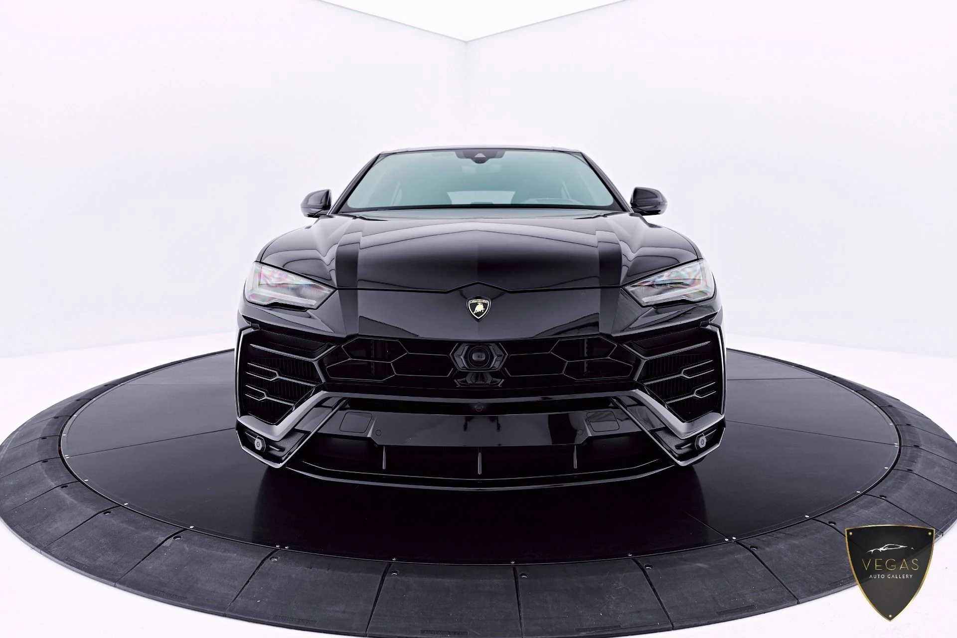 mph016_3721941102_Used_2022_Lamborghini_Urus_1782338926_d0e7290b0e