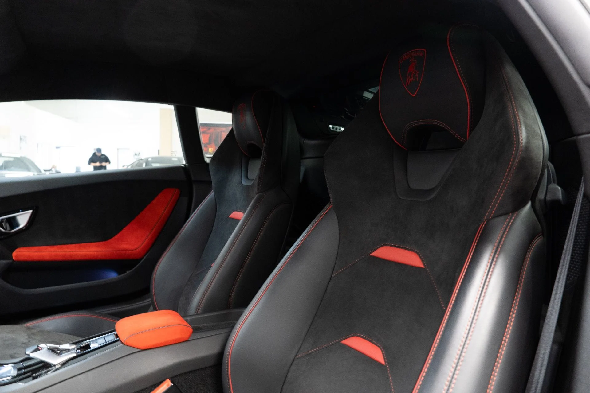 mph016_3723904788_Used_2020_Lamborghini_Huracan_EVO_1787867909_1af8eef143
