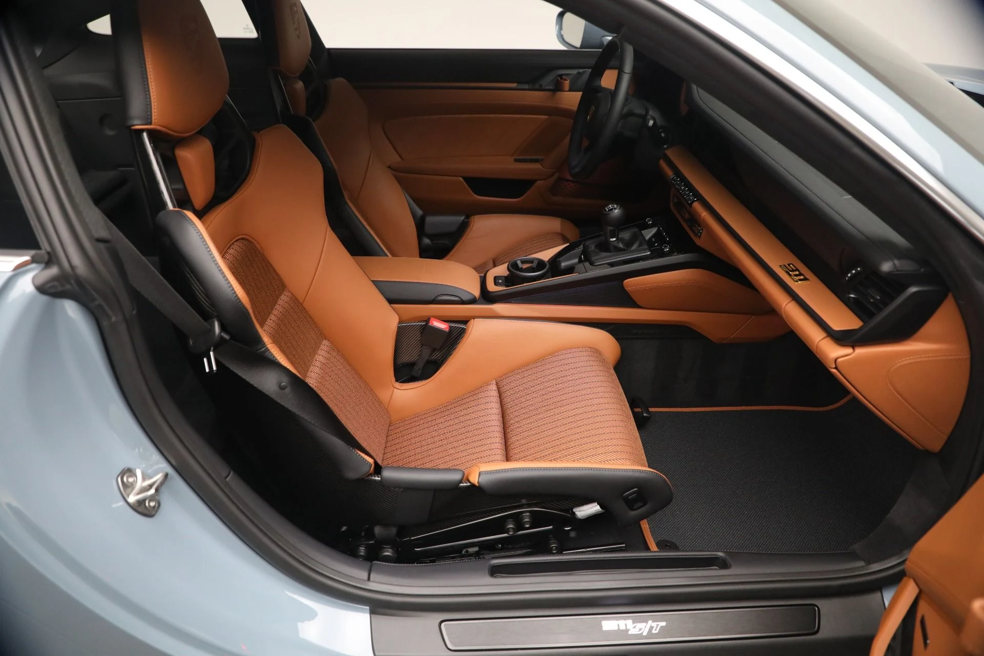 mph016_3727518106_Used_2024_Porsche_911_ST_1764957480_07708eb255