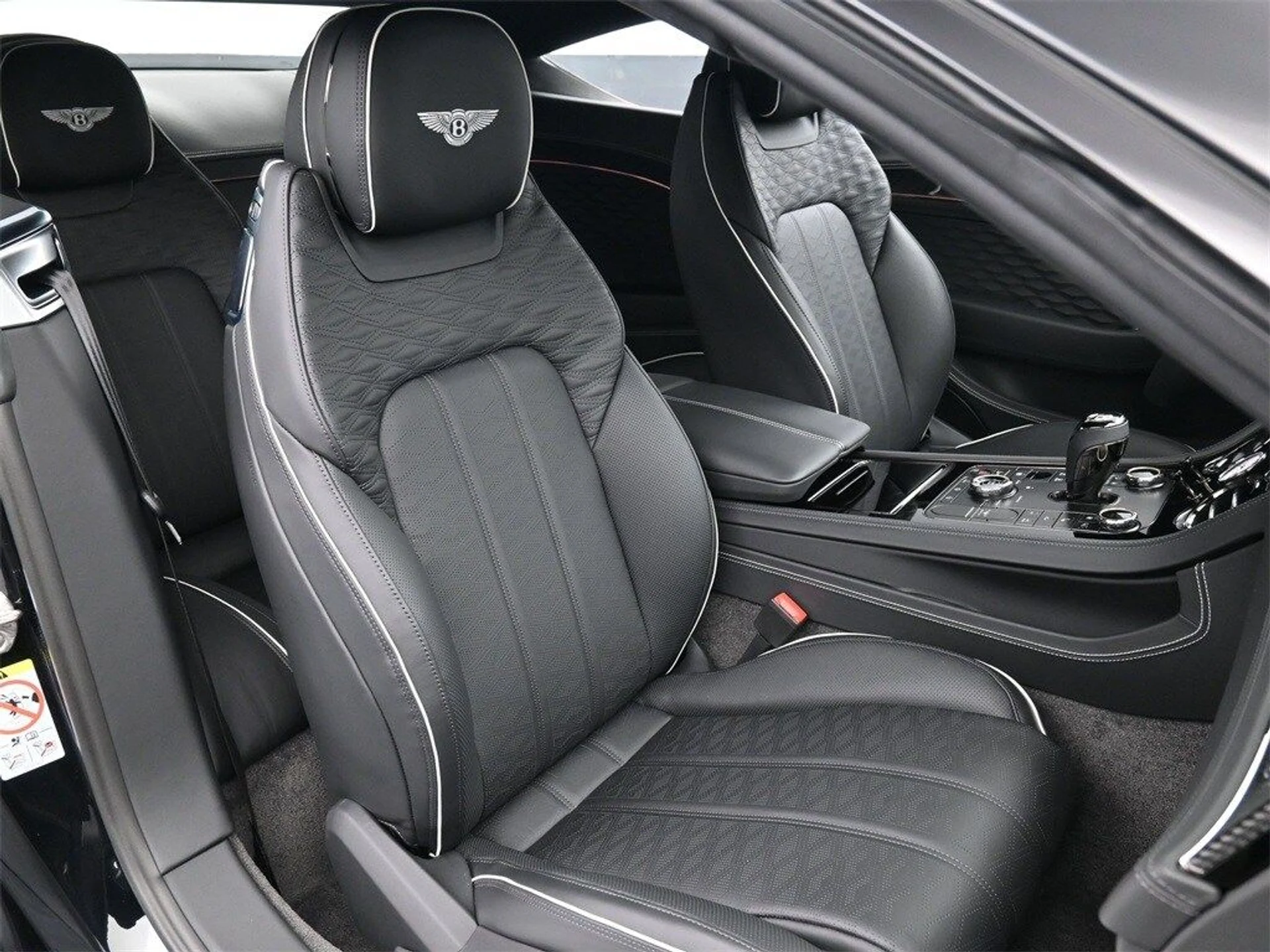 mph016_3729096646_3d8a87362bfd50f9b54486dd1eecfae5x_55e197462b