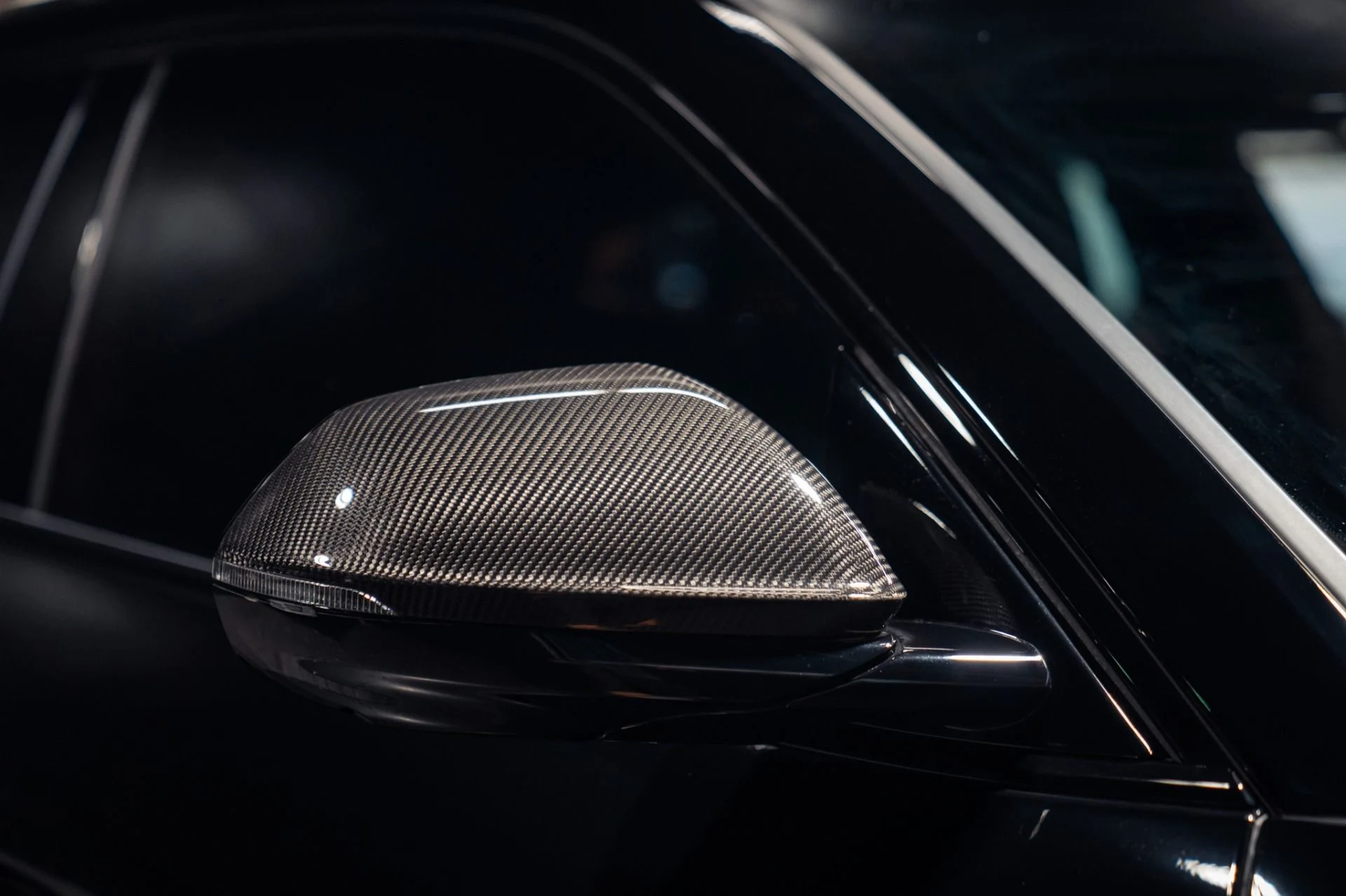 mph016_3738194955_Used_2022_Lamborghini_Urus_FULL_CARBON_EXTERIOR_MASSIVE_MSRP_1786214516_d4ea7f182d