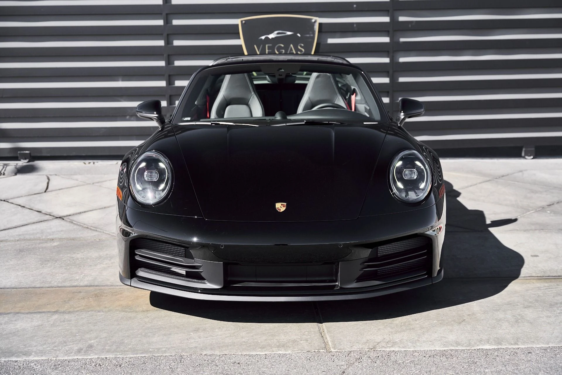 mph016_3740402833_Used_2026_Porsche_911_Targa_4_S_1772843203_424eca6ad3