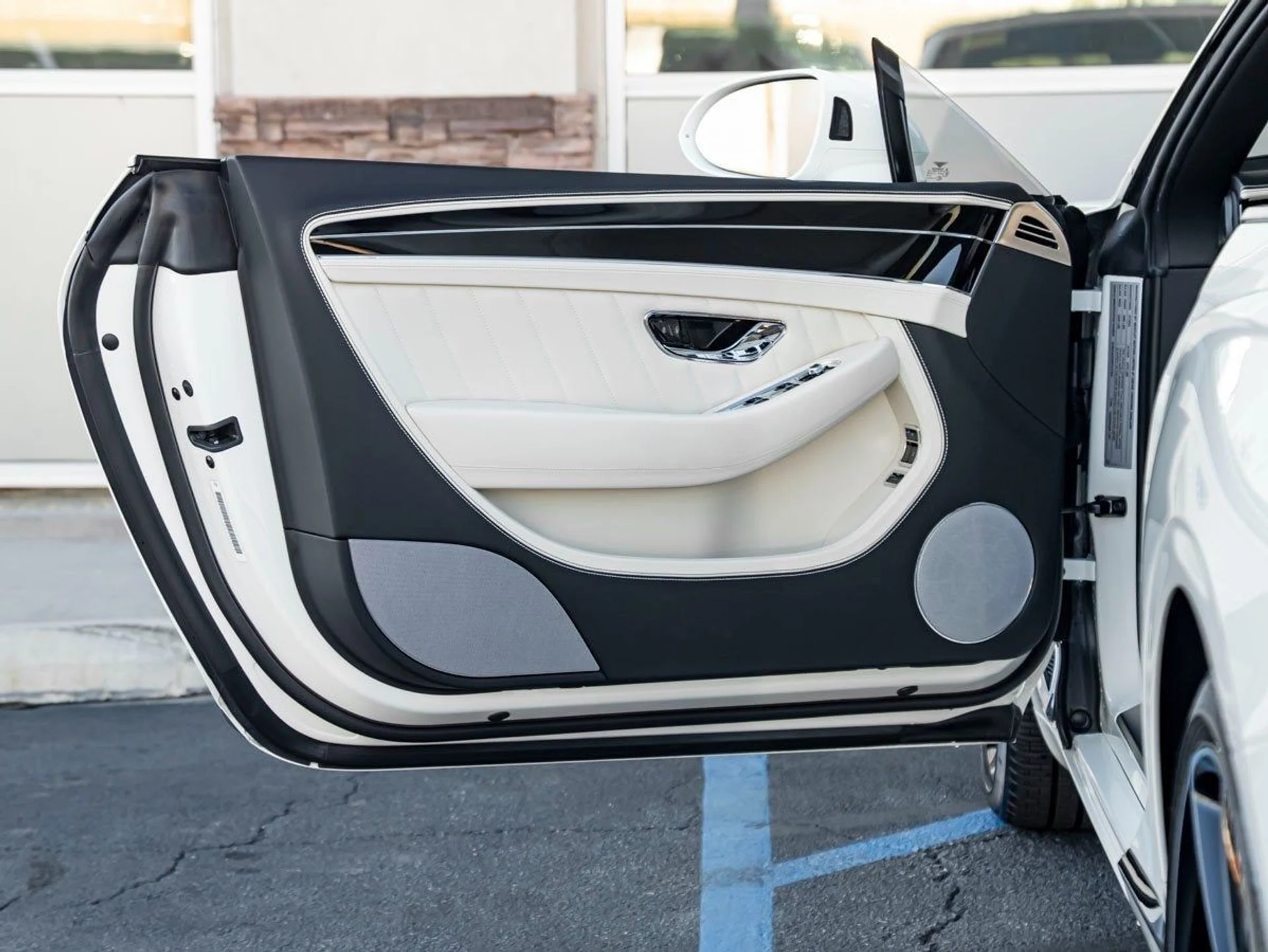 mph016_3743111983_17_89633812a9