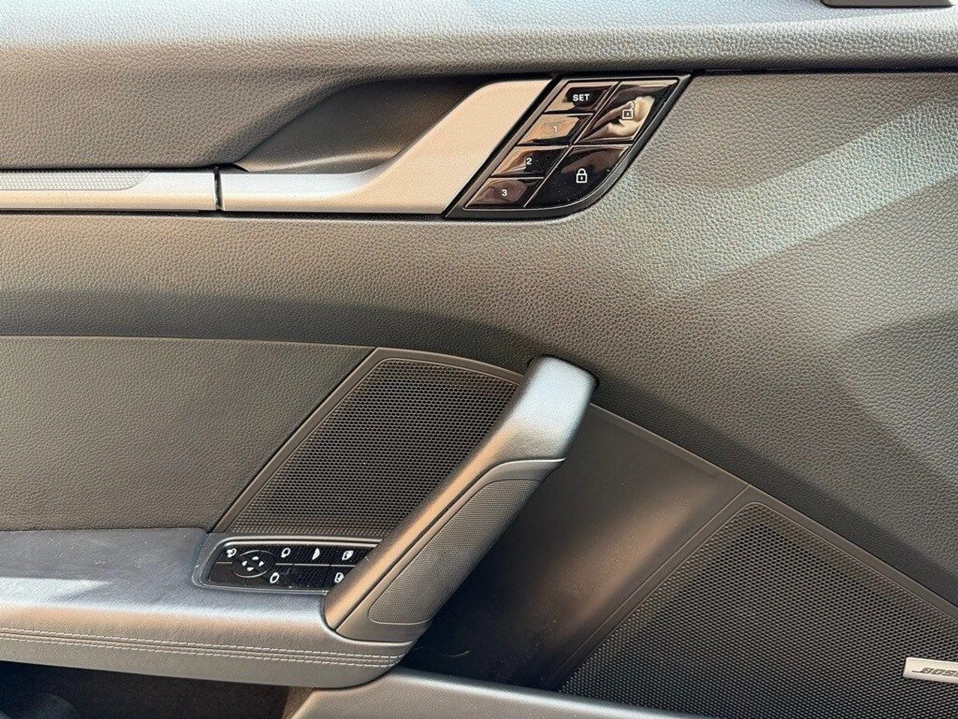 mph016_3744184237_000f146e07fb3aa8d0930db1c71f3589x_ba05951b32