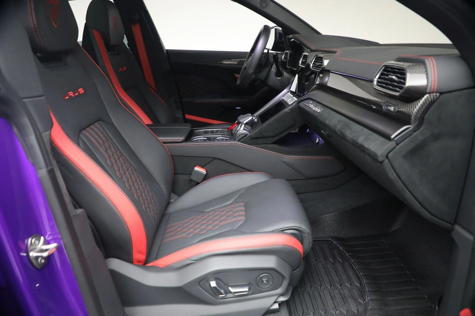 mph016_3749097433_Used_2024_Lamborghini_Urus_Performante_1770476069_19d3d26f4a