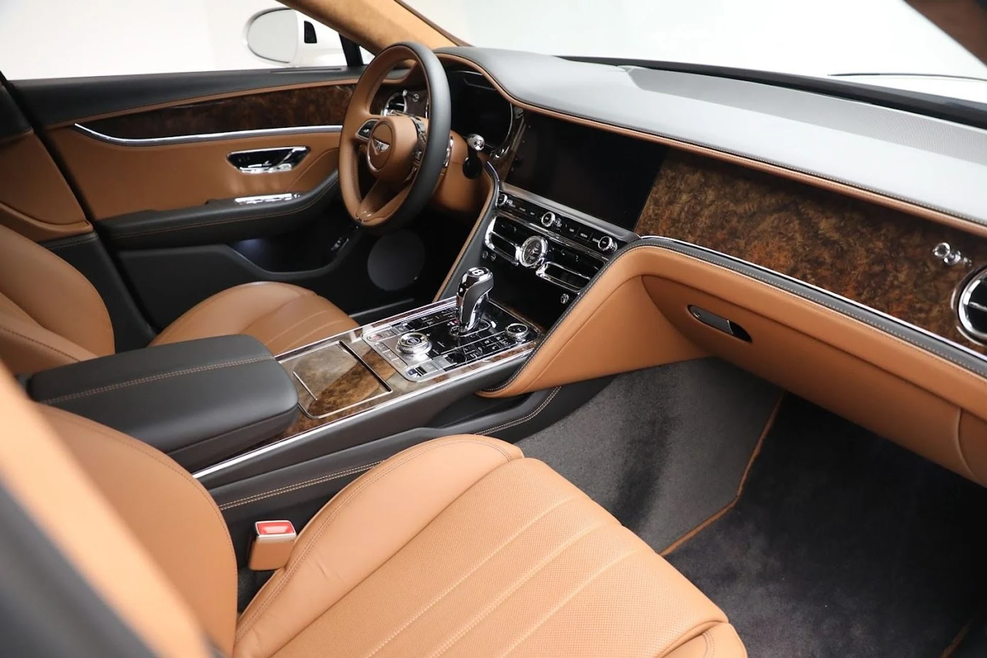 mph016_3749643815_Used_2022_Bentley_Flying_Spur_Hybrid_d987b24d8c