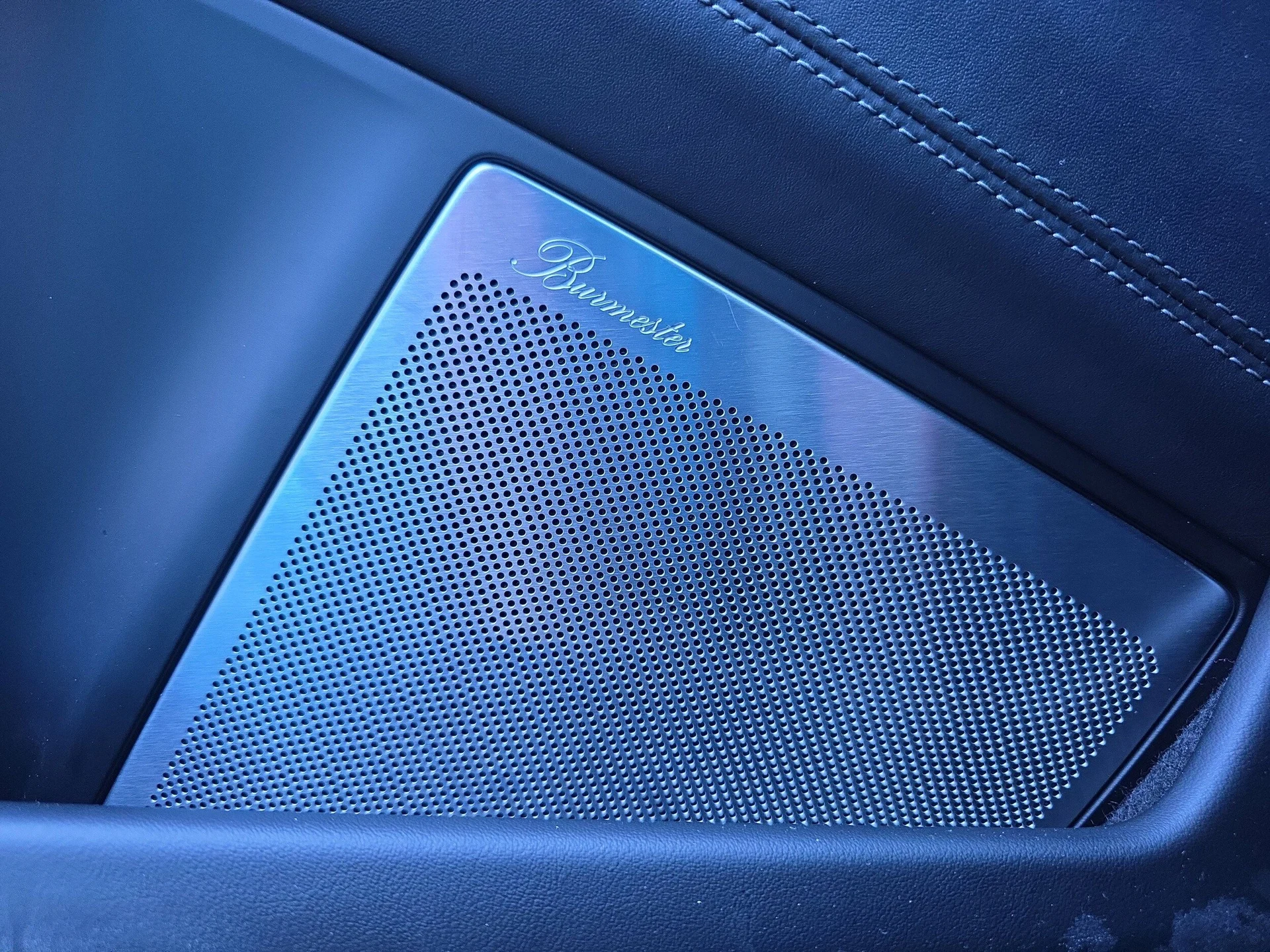 mph016_3749682684_1d5db2d0e5637396e047769284a45524x_98f90b58e8