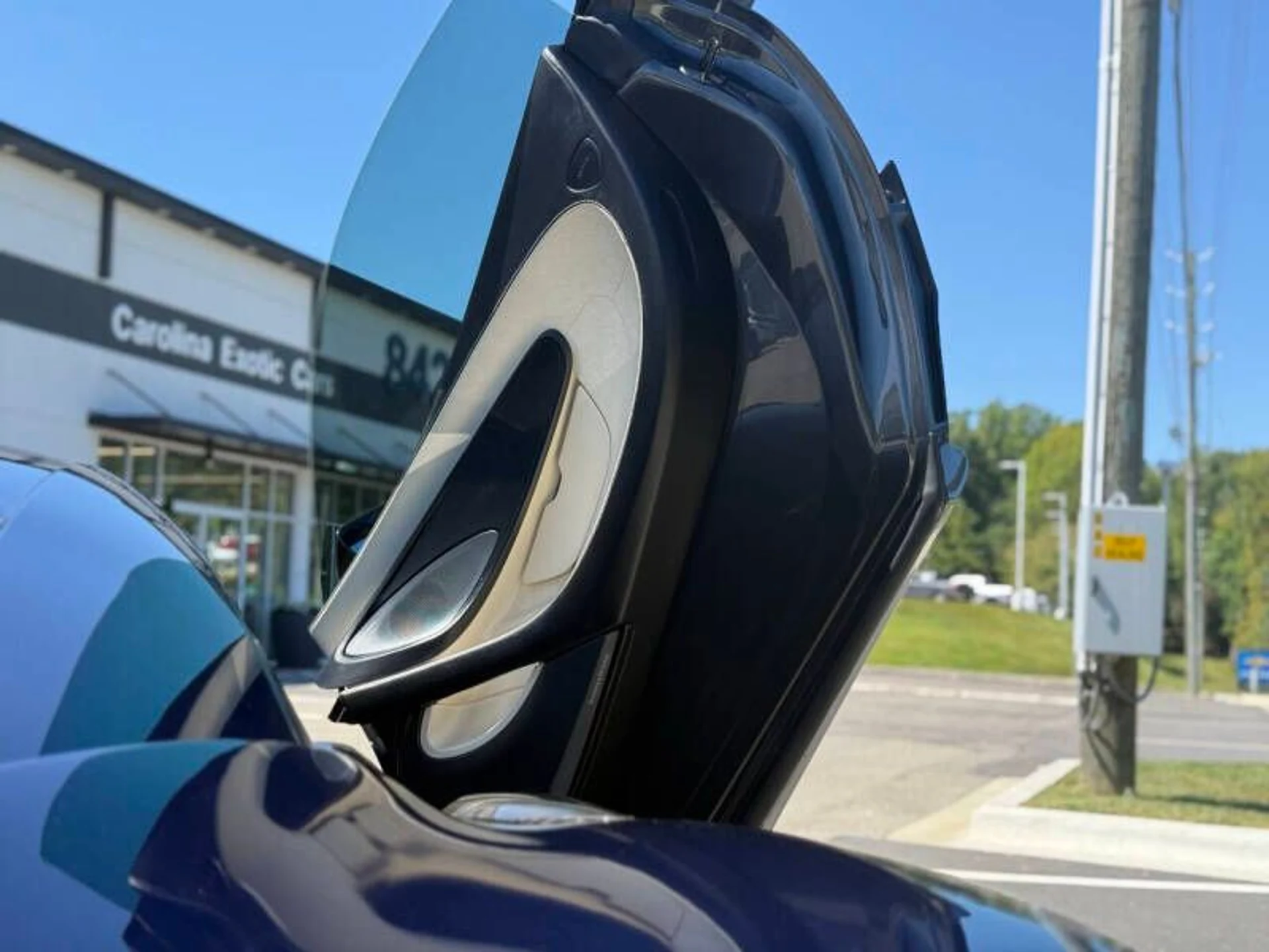 mph016_375240038_2016_mclaren_570s_base_2dr_coupe_504ccc36f6