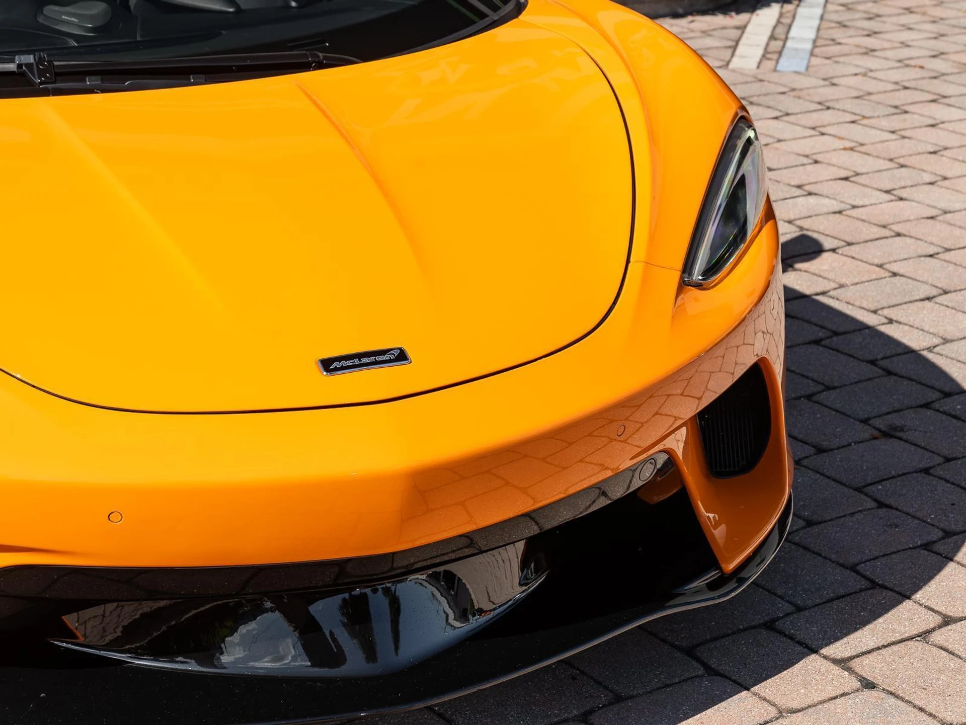 mph016_3756065702_Used_2022_Mc_Laren_GT_1773176940_0664c43430