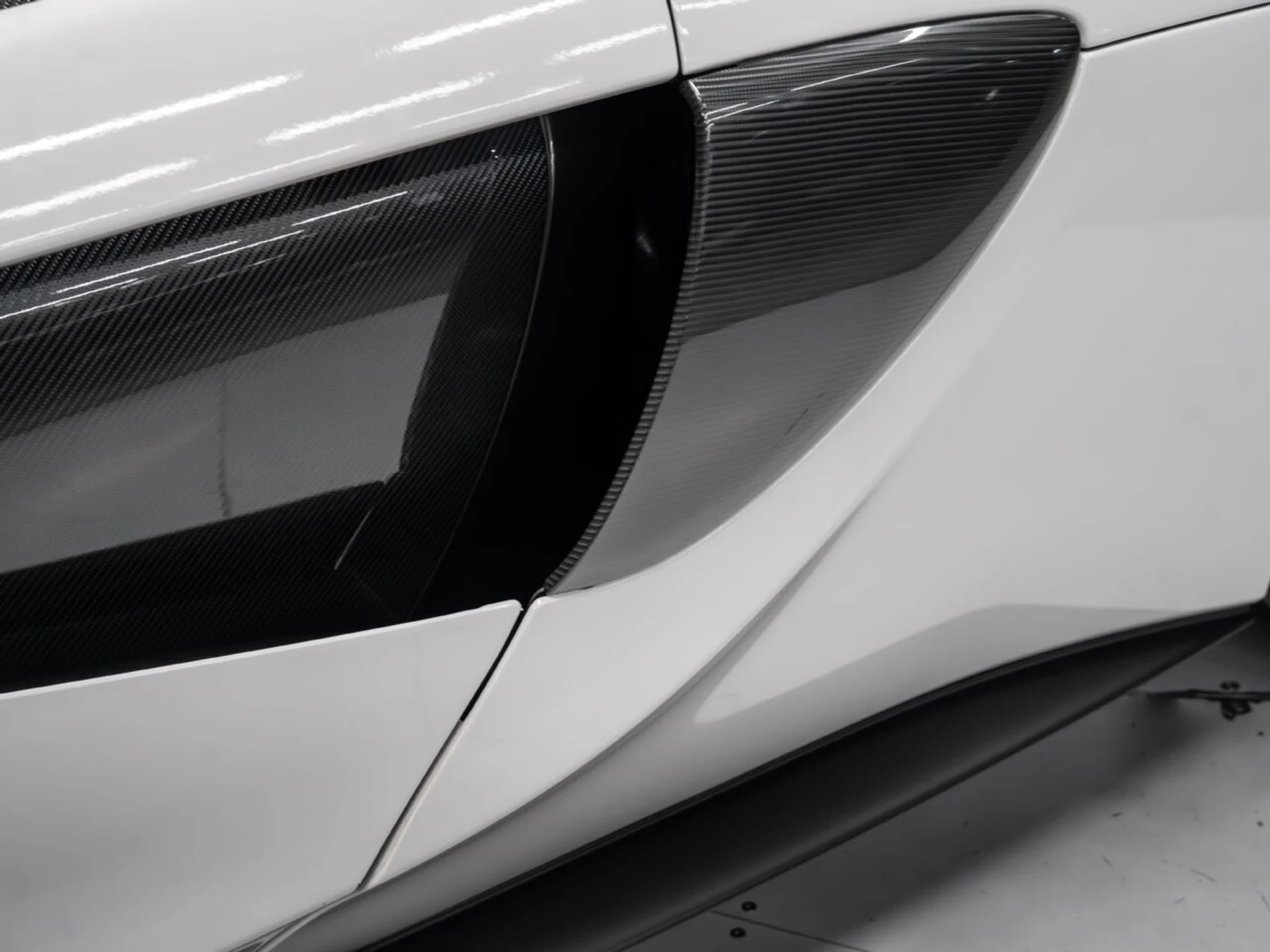 mph016_3759015865_mclaren_570s_2017_213782a157