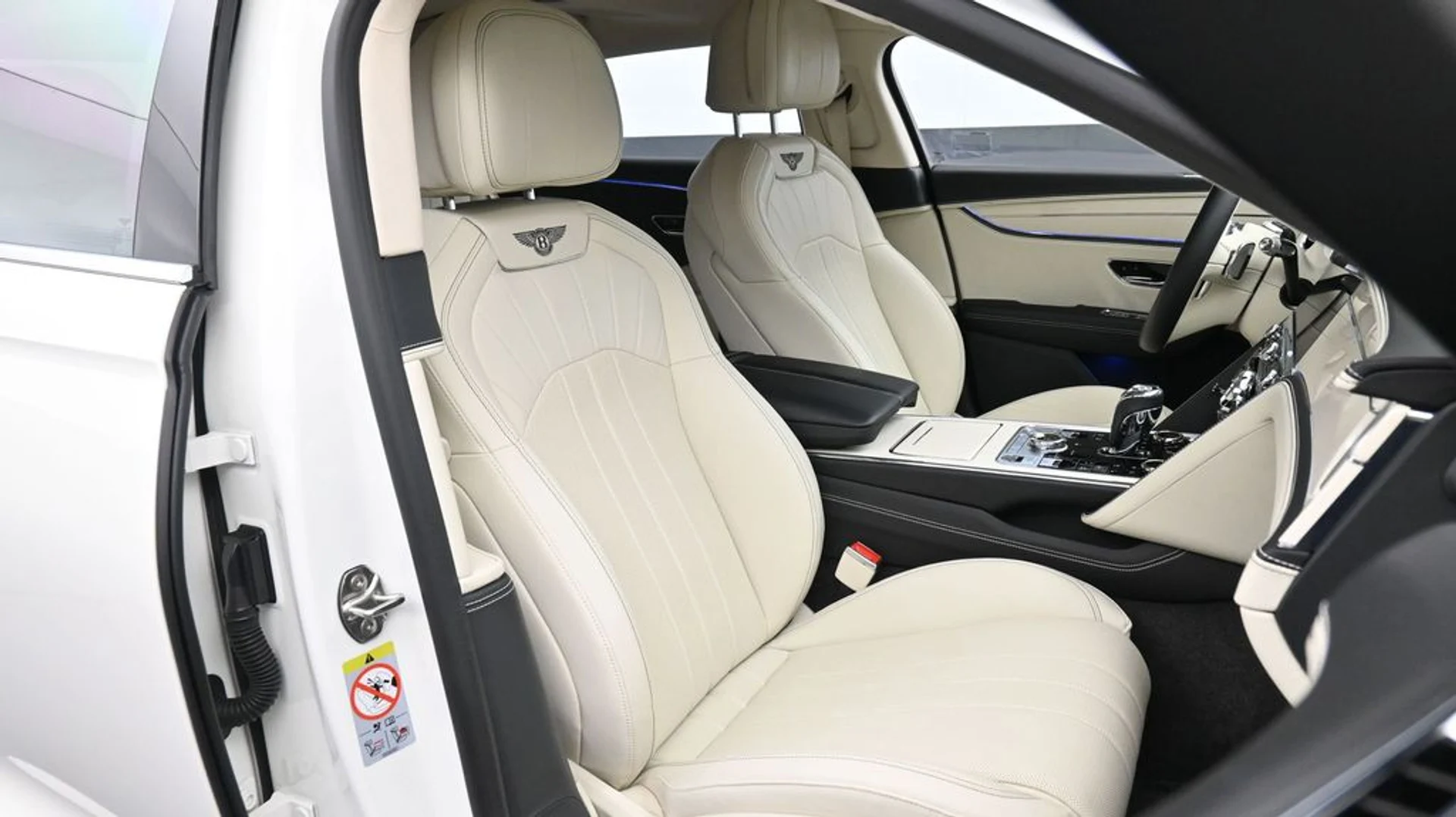 mph016_3761067521_ef80bebaf551dfce1bfa597d5c886afdx_24e145ccec