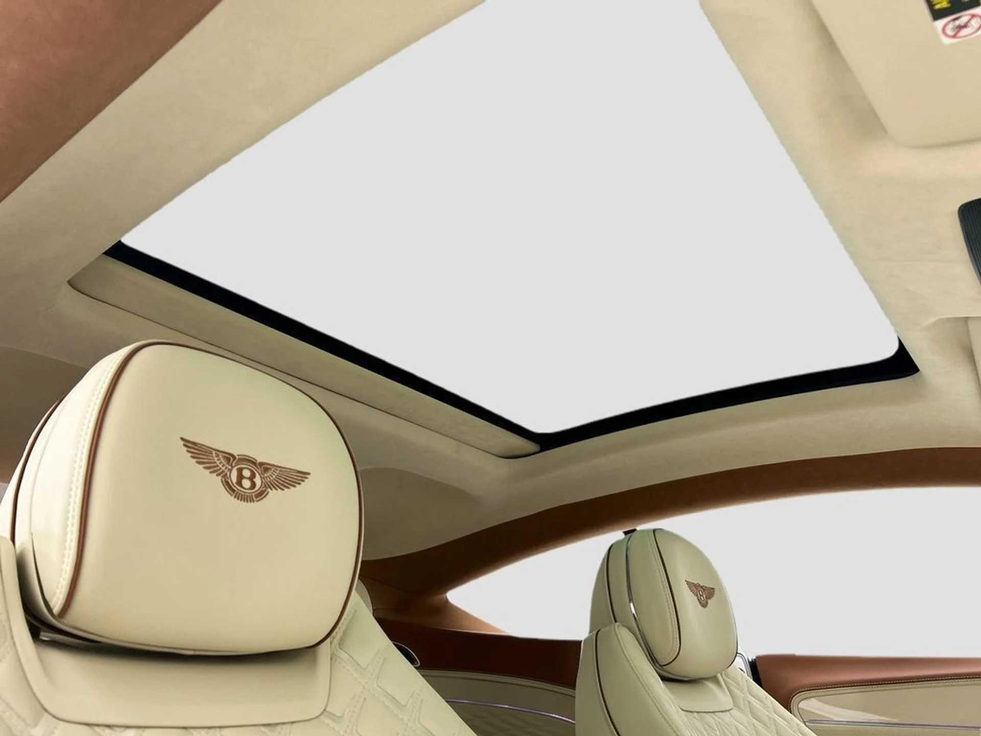 mph016_377085272_new_2026_bentley_continental_gt_azure_8119_22999709_17_1024_e1b2dd28a6
