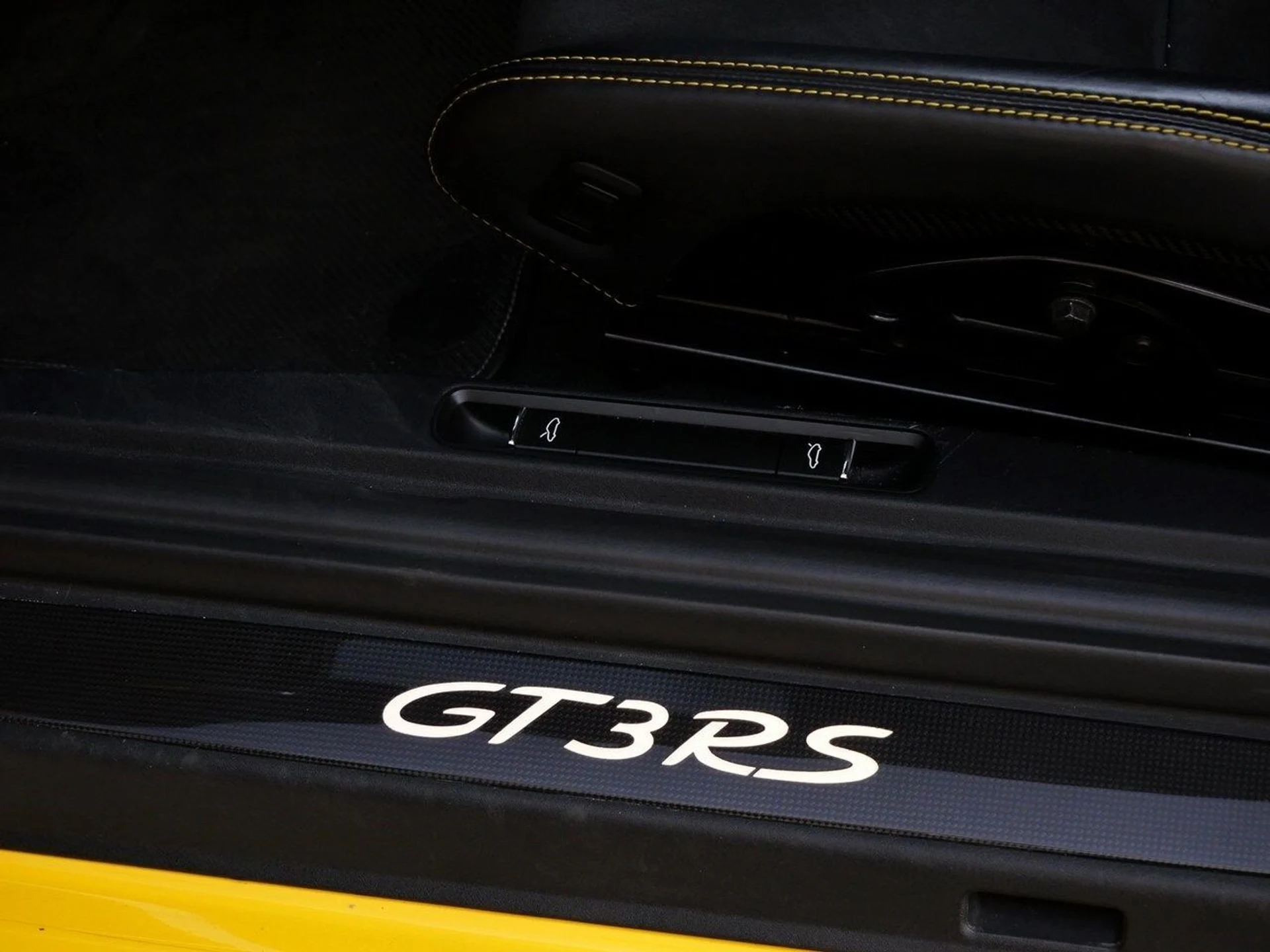 mph016_377517907_6bd47e40c335cedb3e8e49599adf2cddx_73f9c1afdb