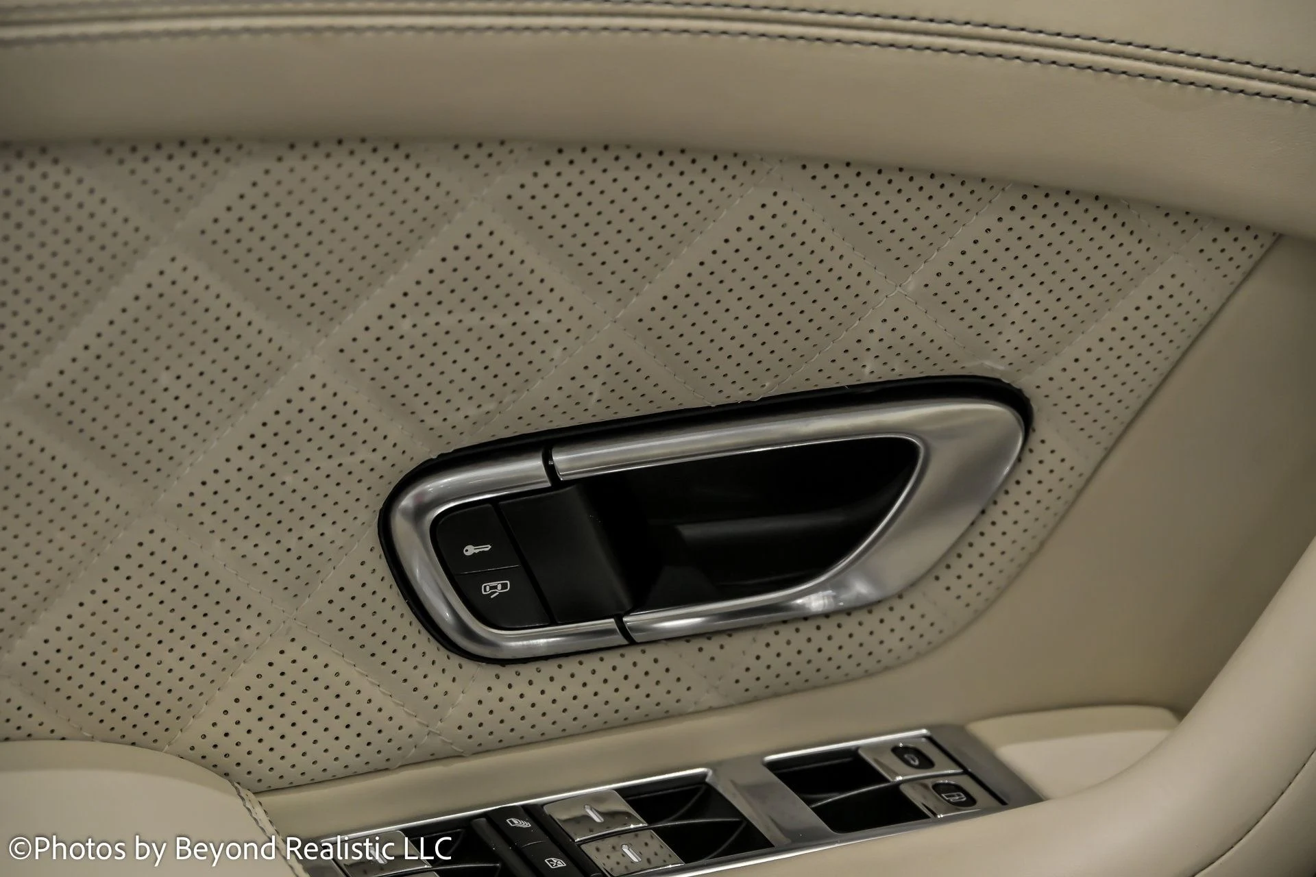 mph016_3778803483_b35500f10bd3af1ef76755d9c2608d45x_e2fe2600ff