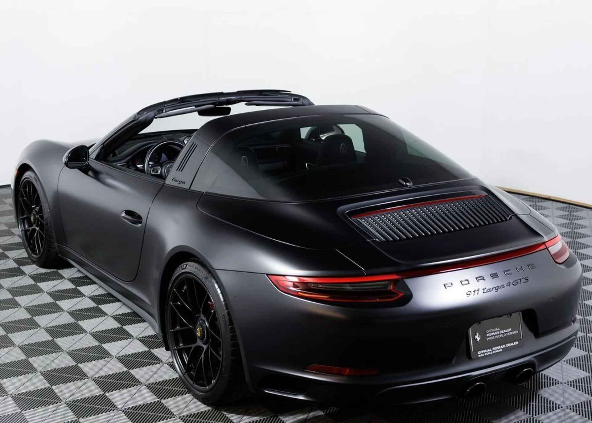 mph016_3779380003_924d3066edd02e93774c96971c365139_06c3e6ba8c